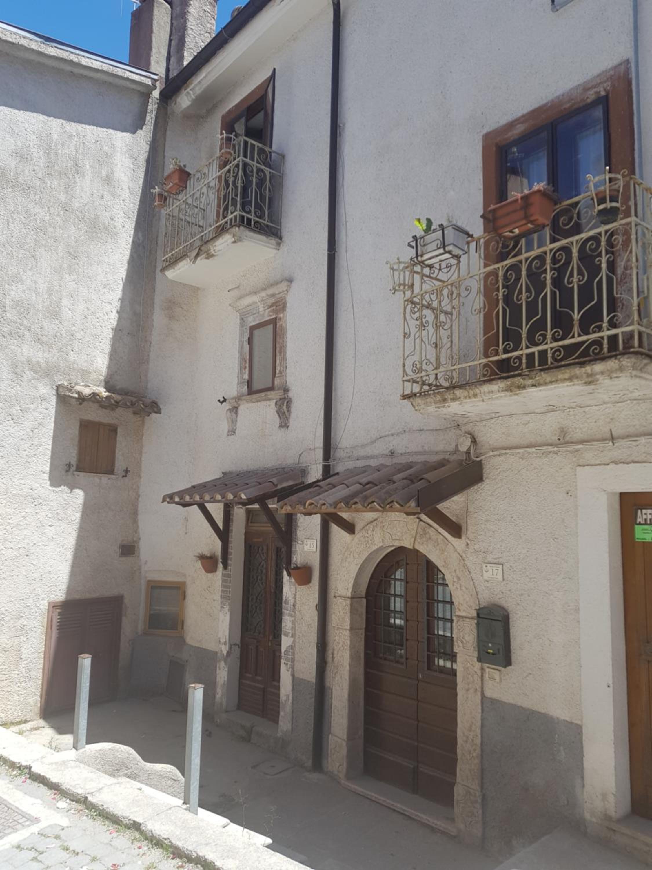 Casa Lombardi view 2