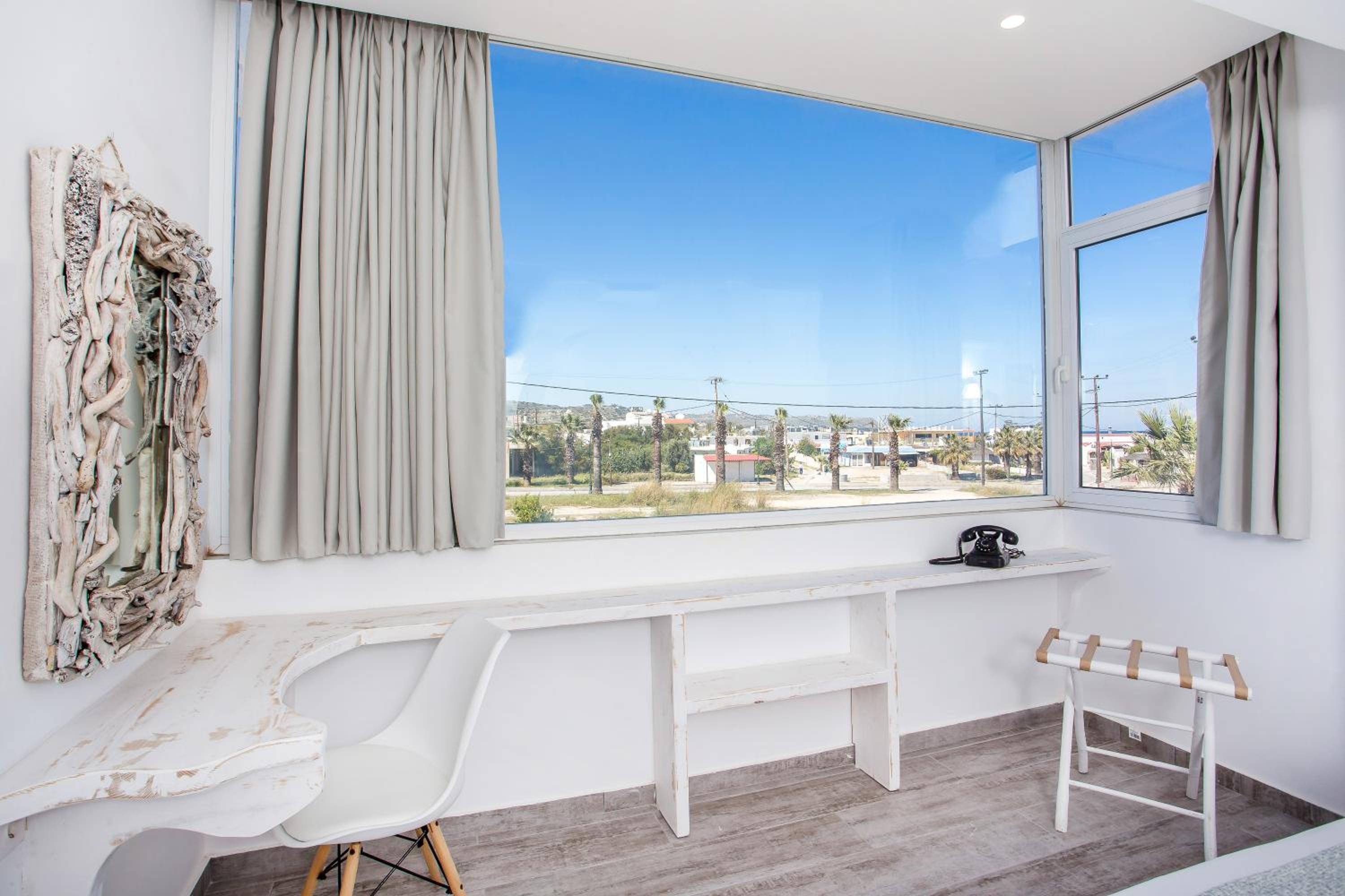 Ammos Luxury Suites view 2