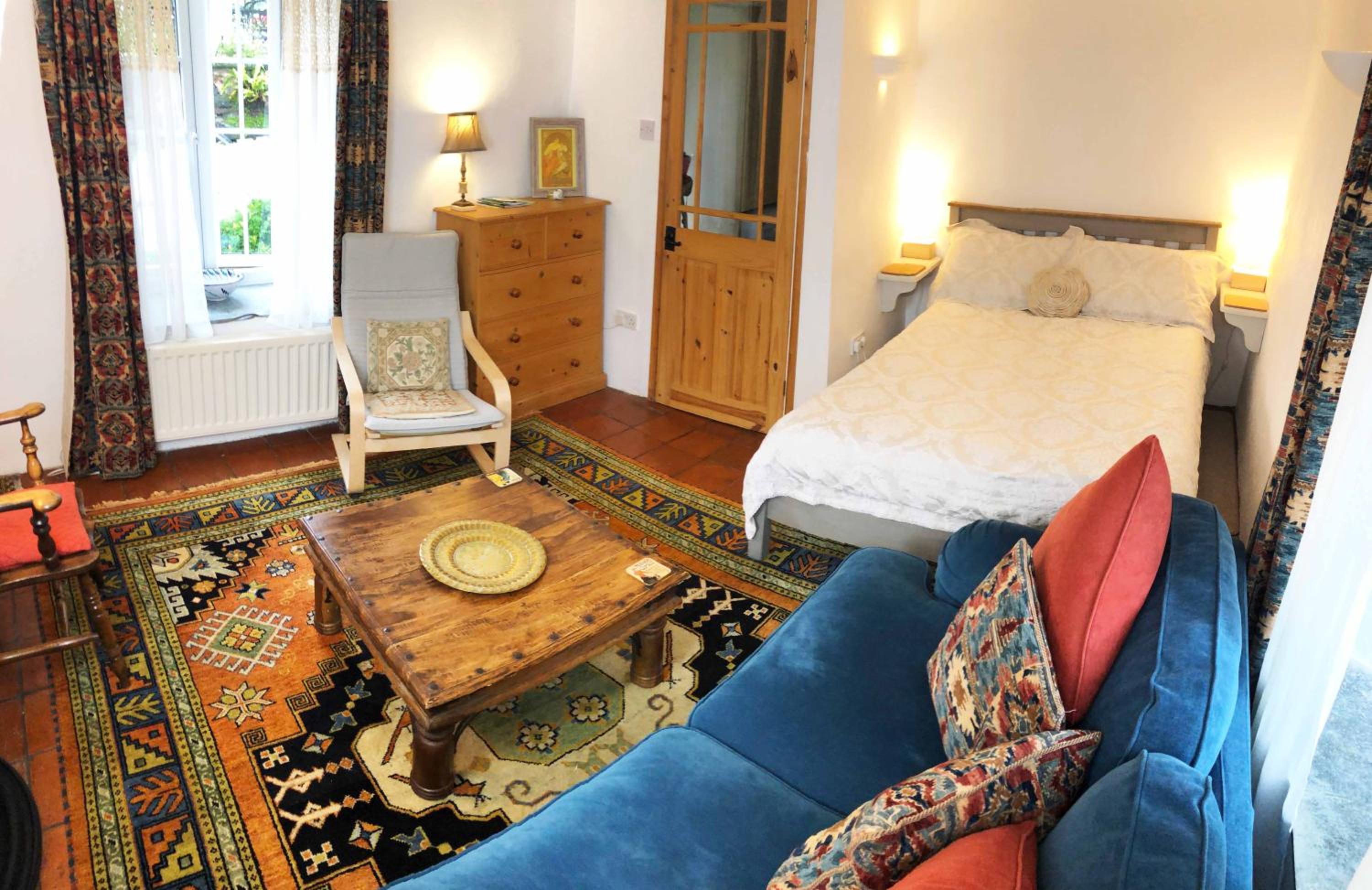 Central Boscastle studio flat view 2