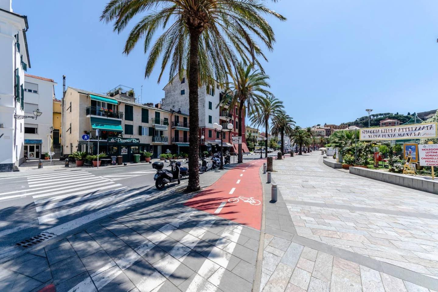 JOIVY Flat for 4, close to 2 Beaches, Sestri Levante view 4