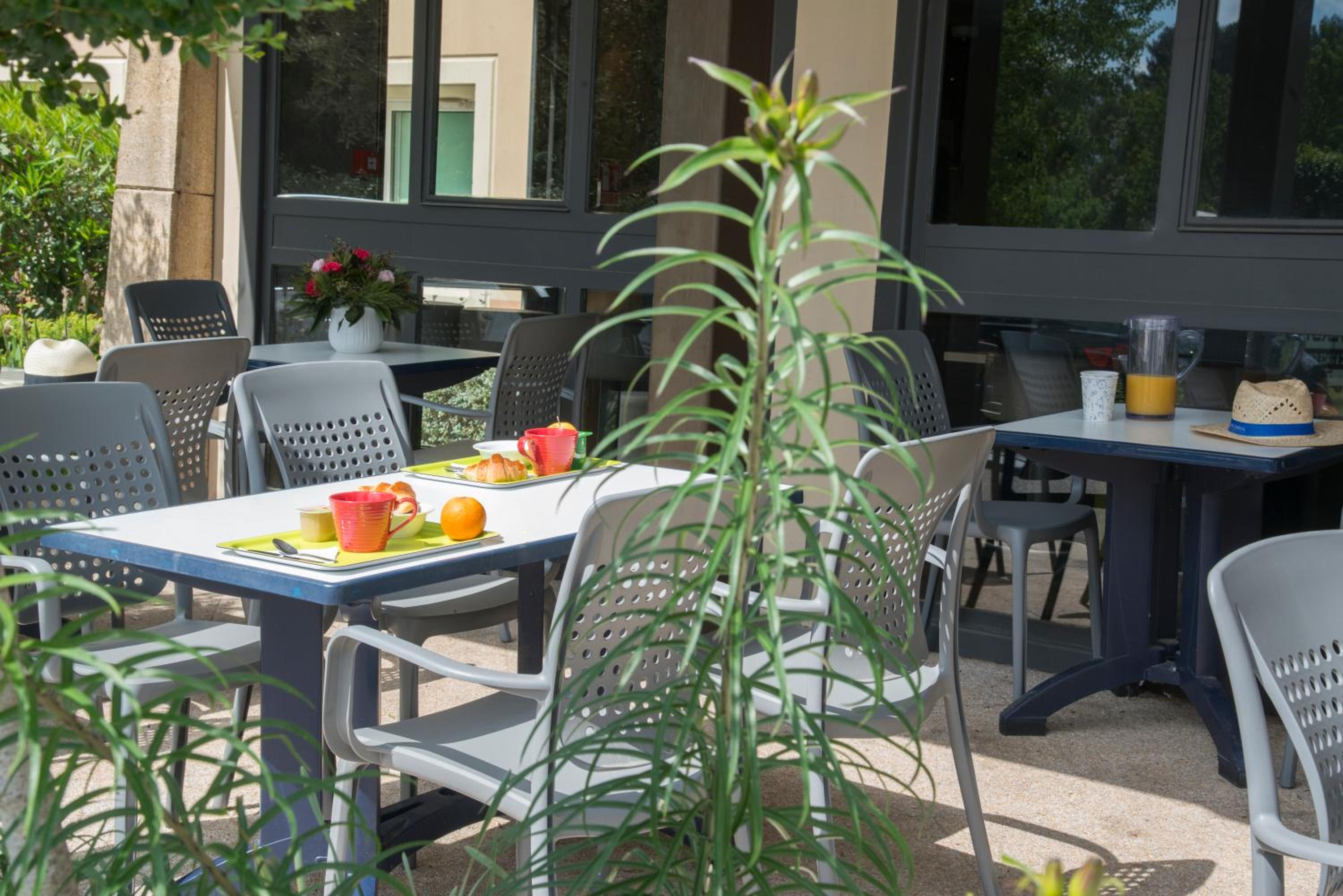 outdoor BBQ area