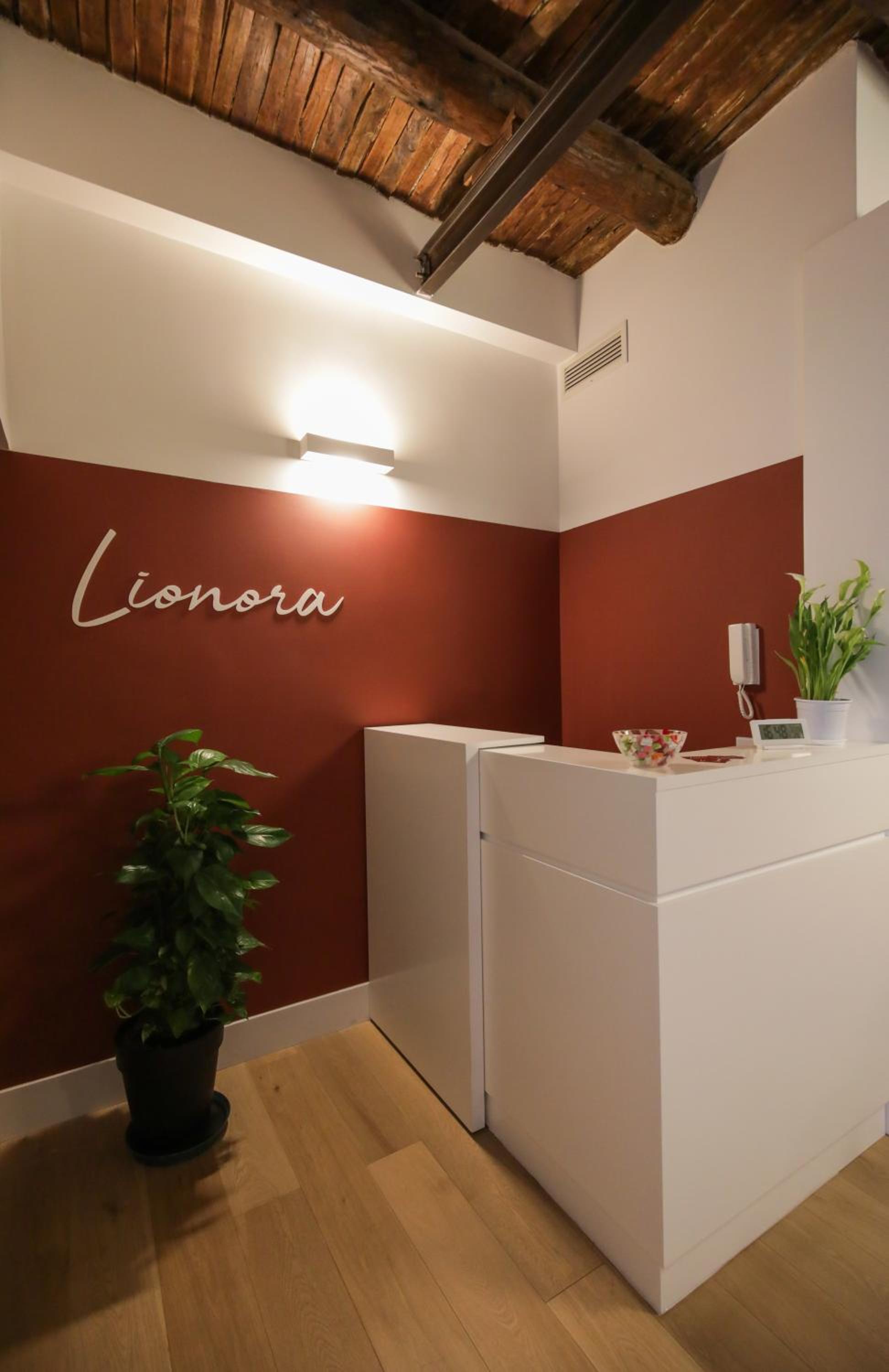 B&B LIONORA