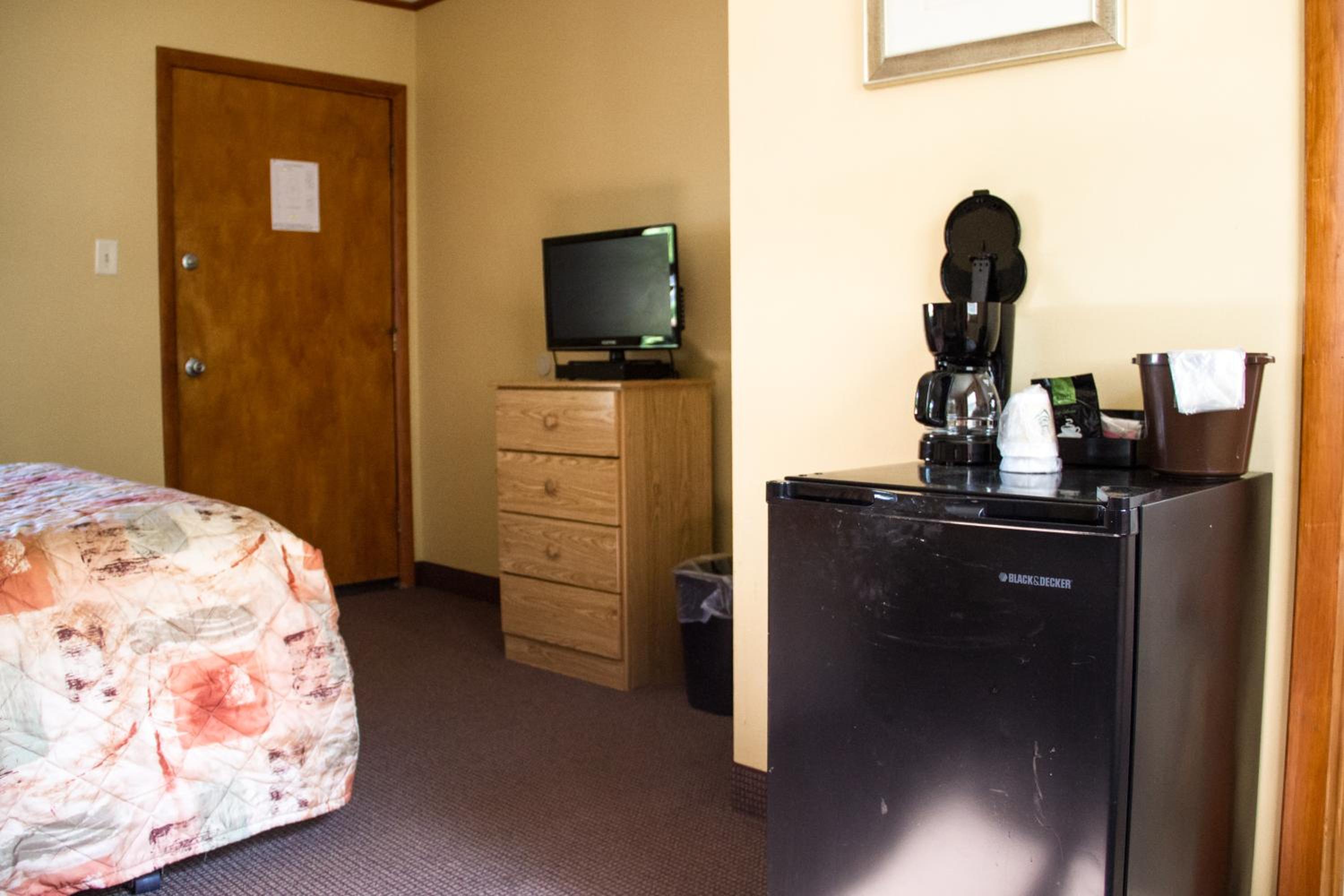 Fran Cove Motel