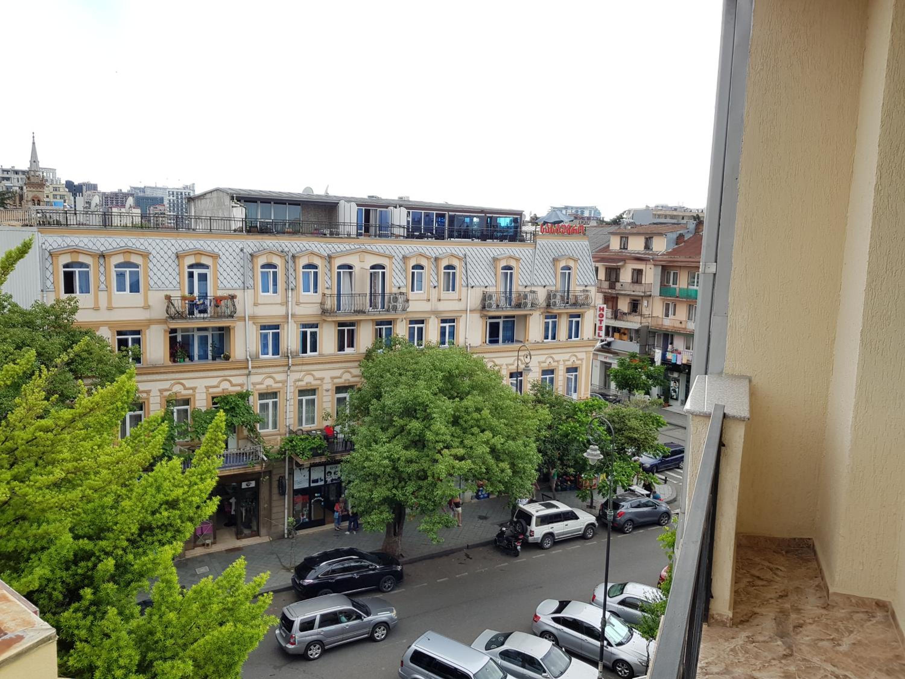 balcony