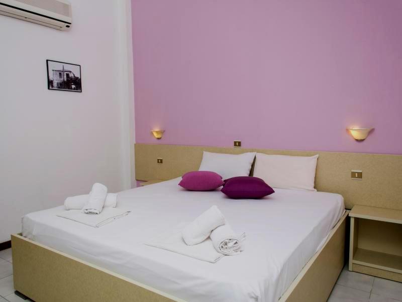 Yannis Apartments