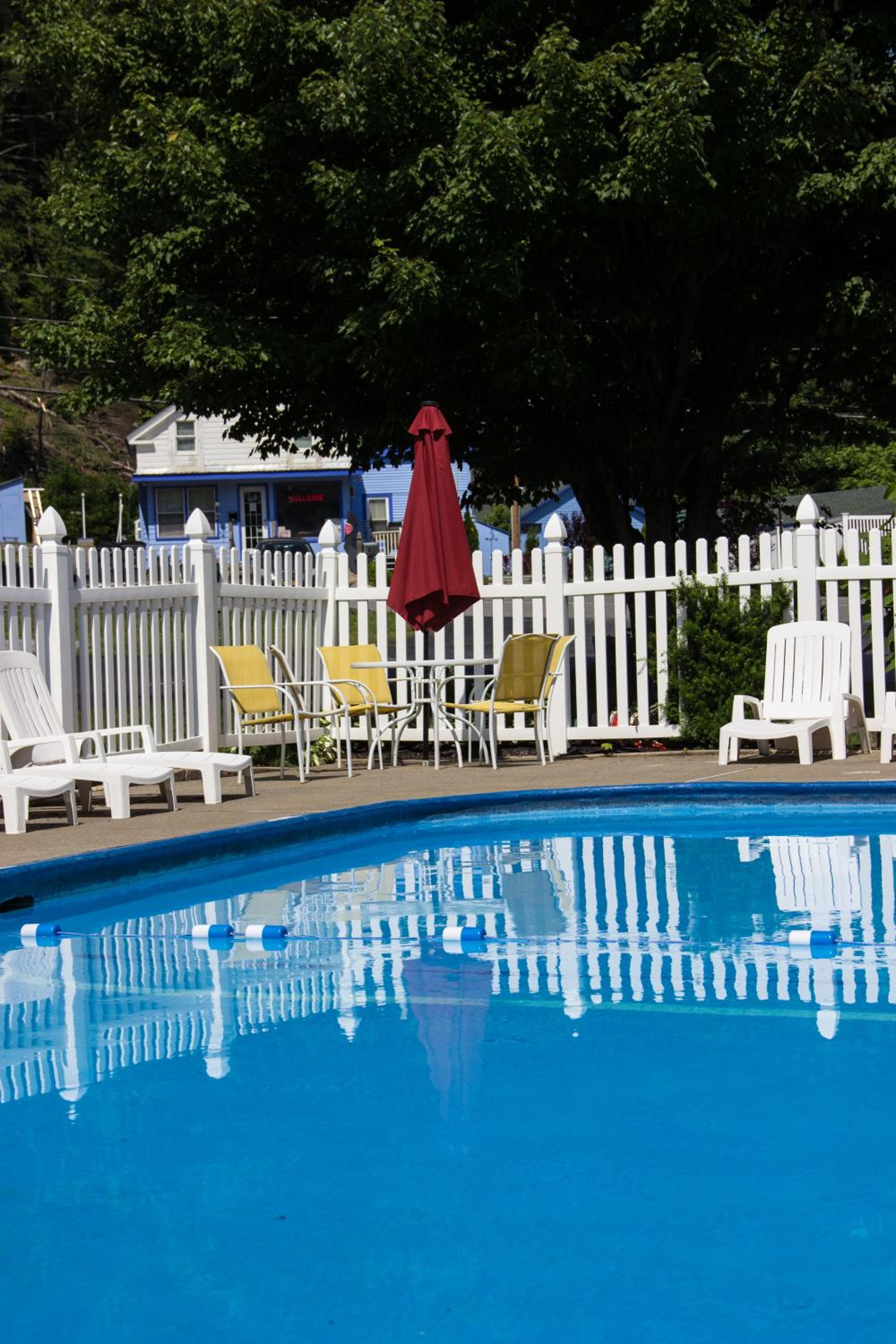 Fran Cove Motel