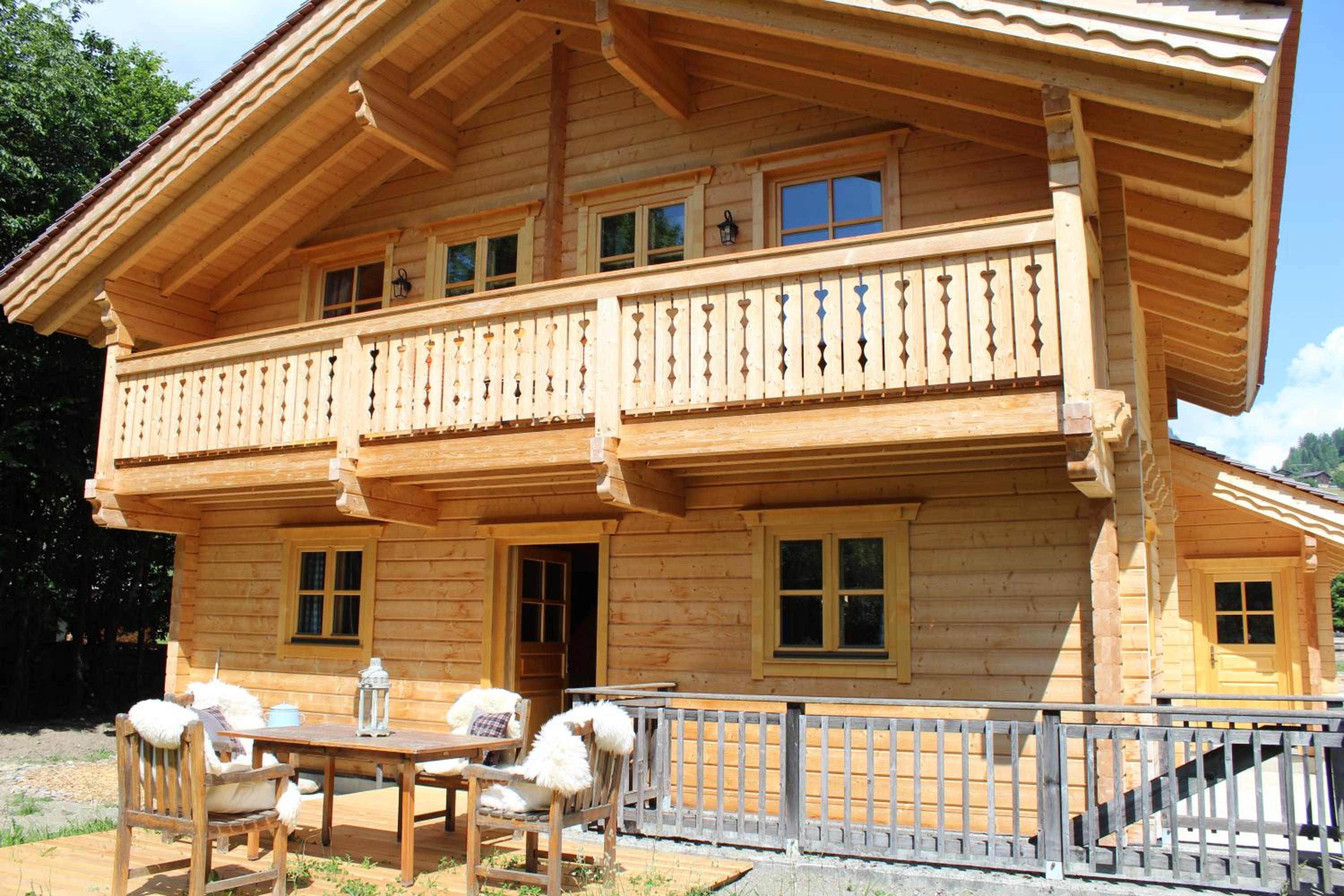 Schlosswirt Chalets & Apartments