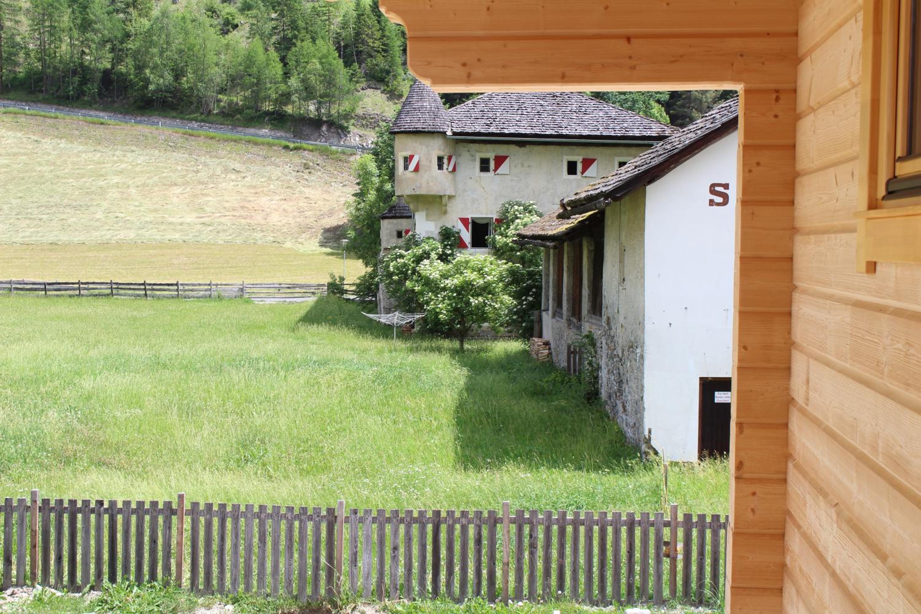 Schlosswirt Chalets & Apartments