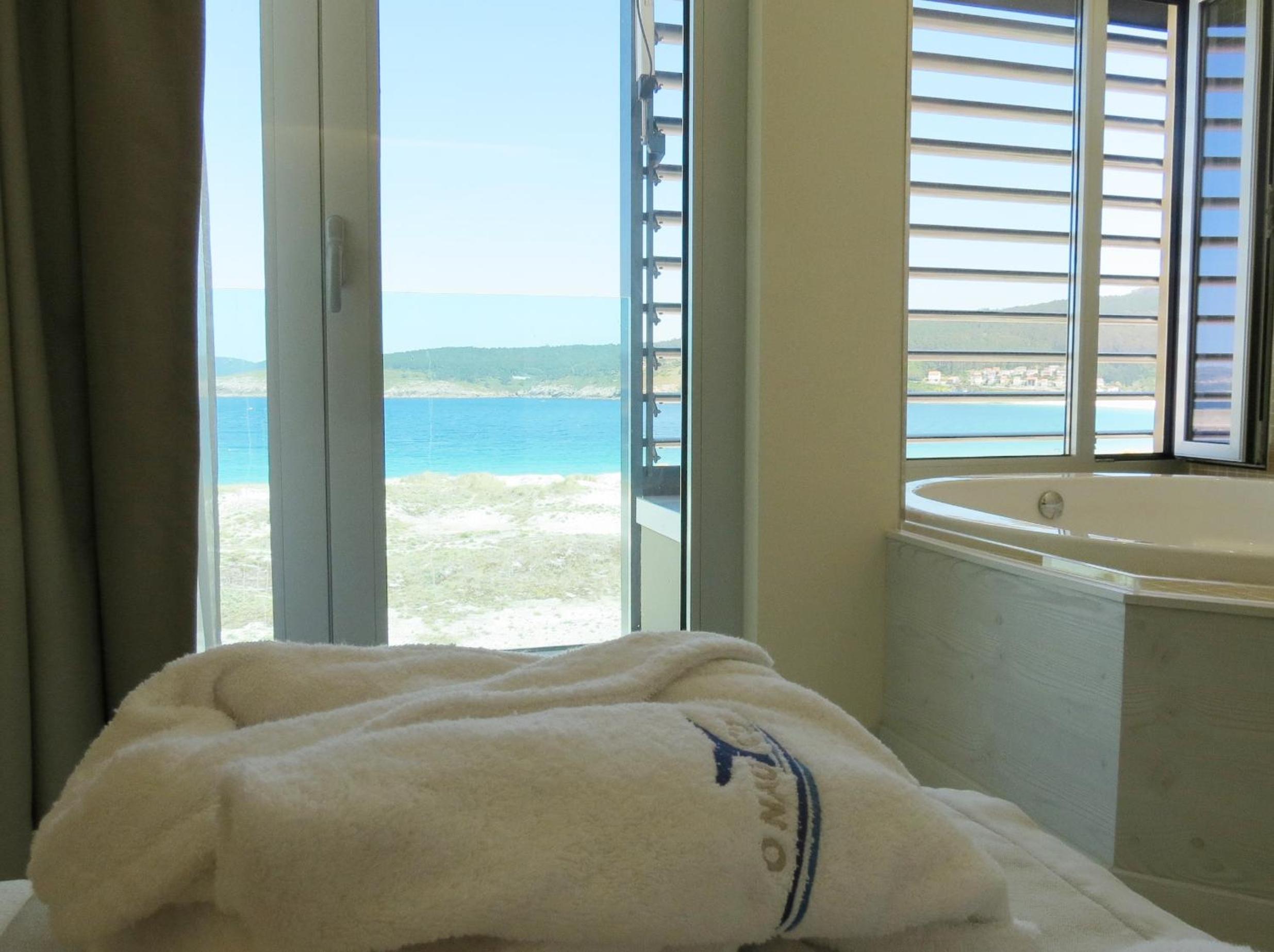 Hotel Boutique O Nautico Laxe - Property Image 1