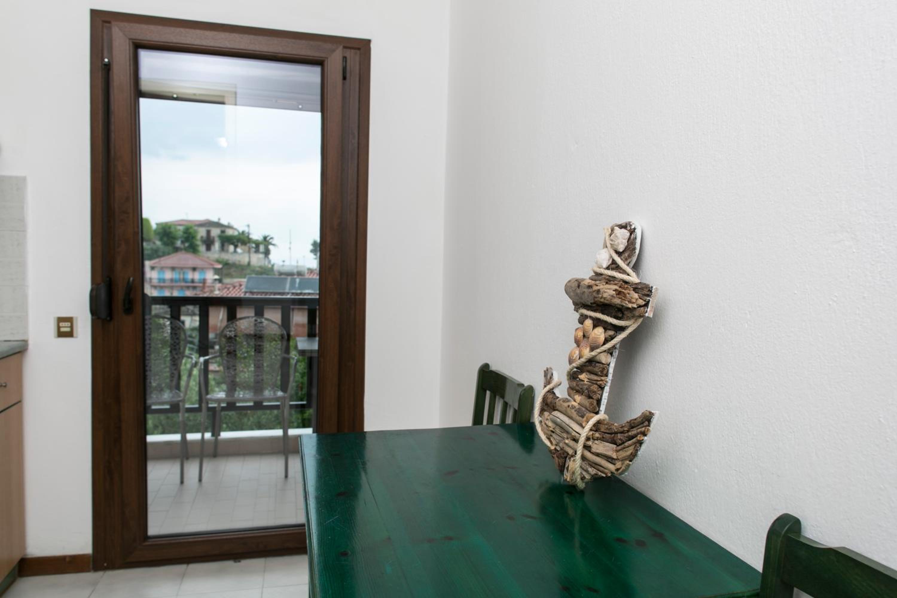 Yannis Apartments