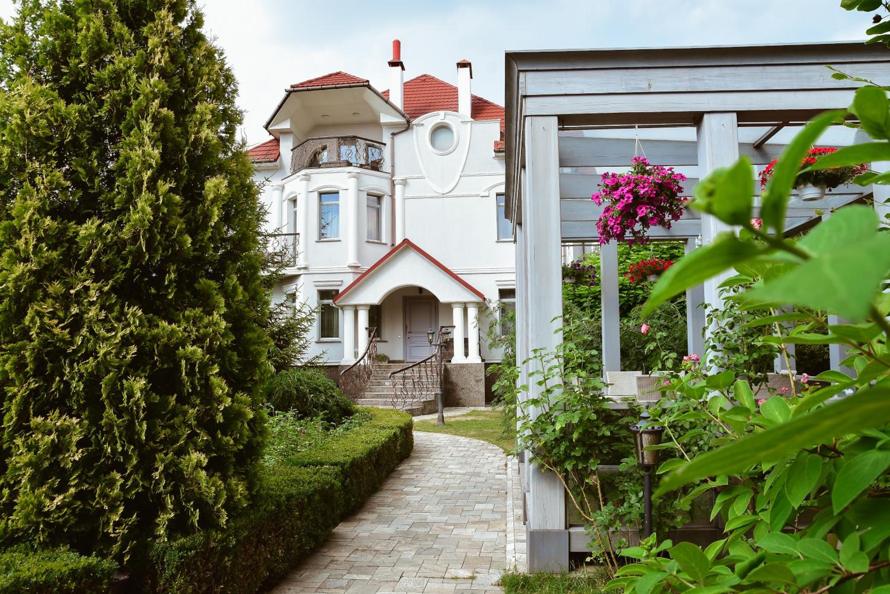 Bortnichi House