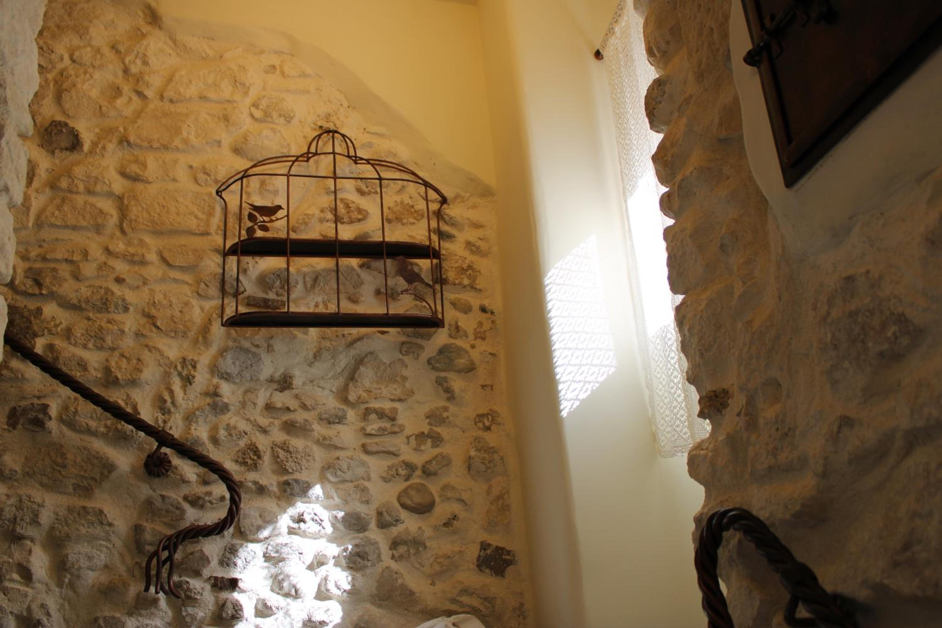 Photo 48