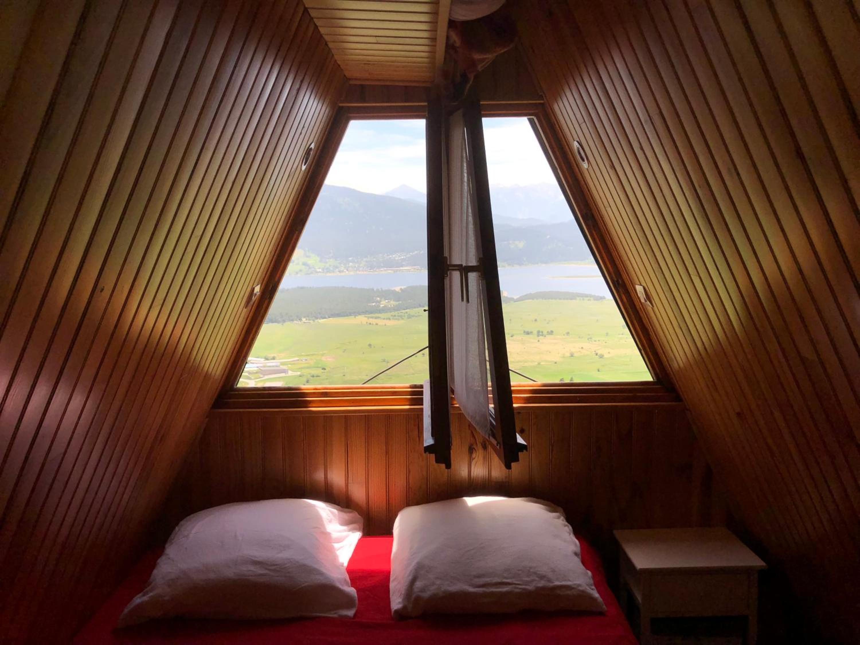 Là-Haut view 4