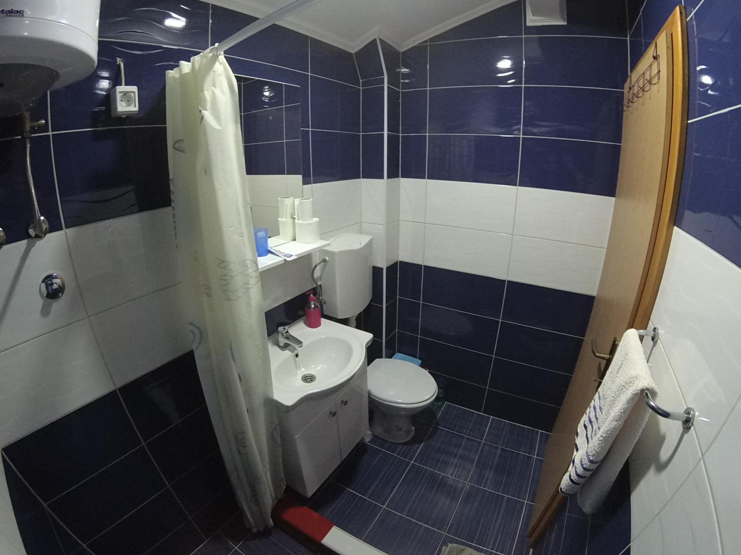 Apartment and rooms Konak