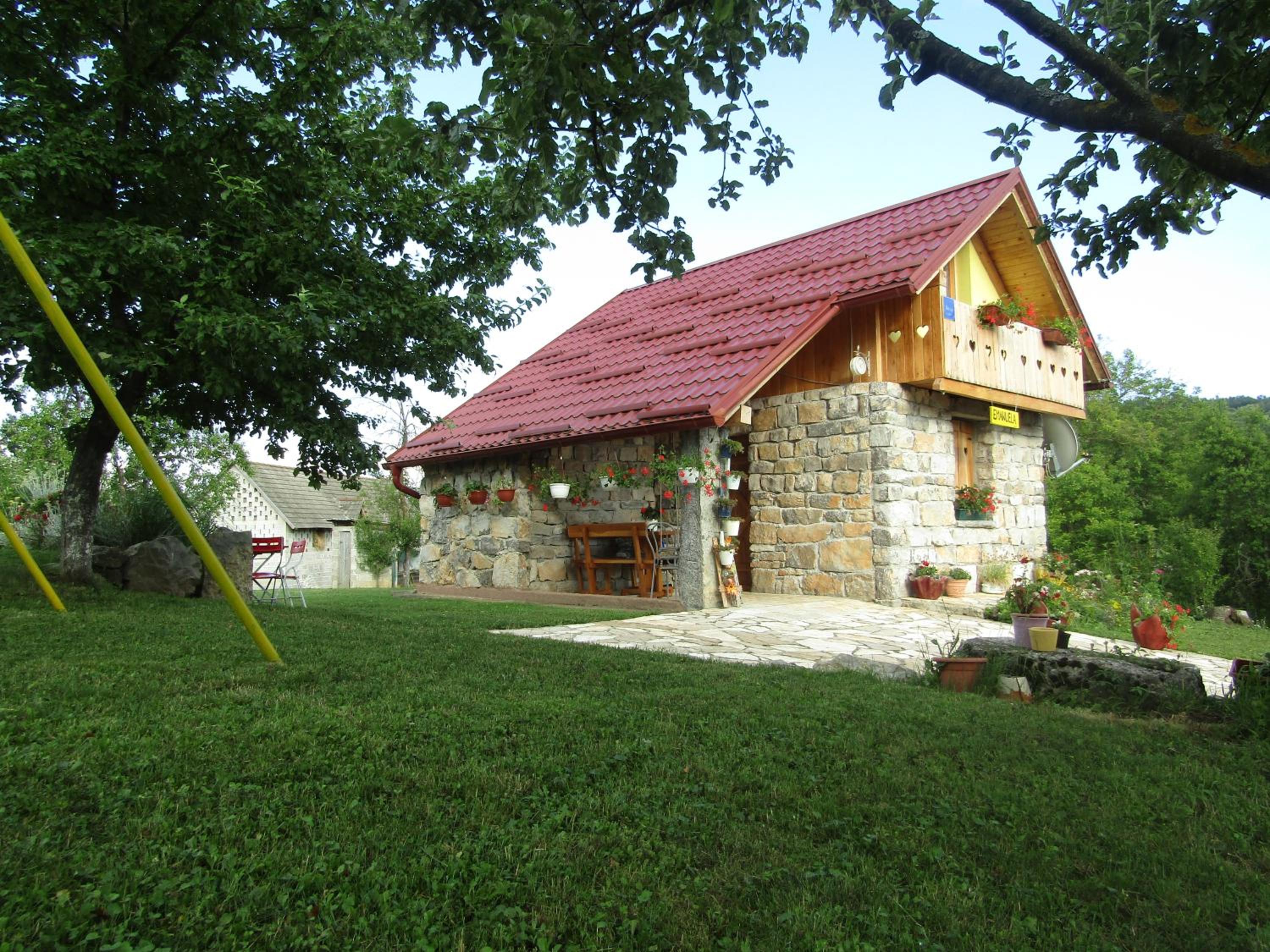 Photo 33