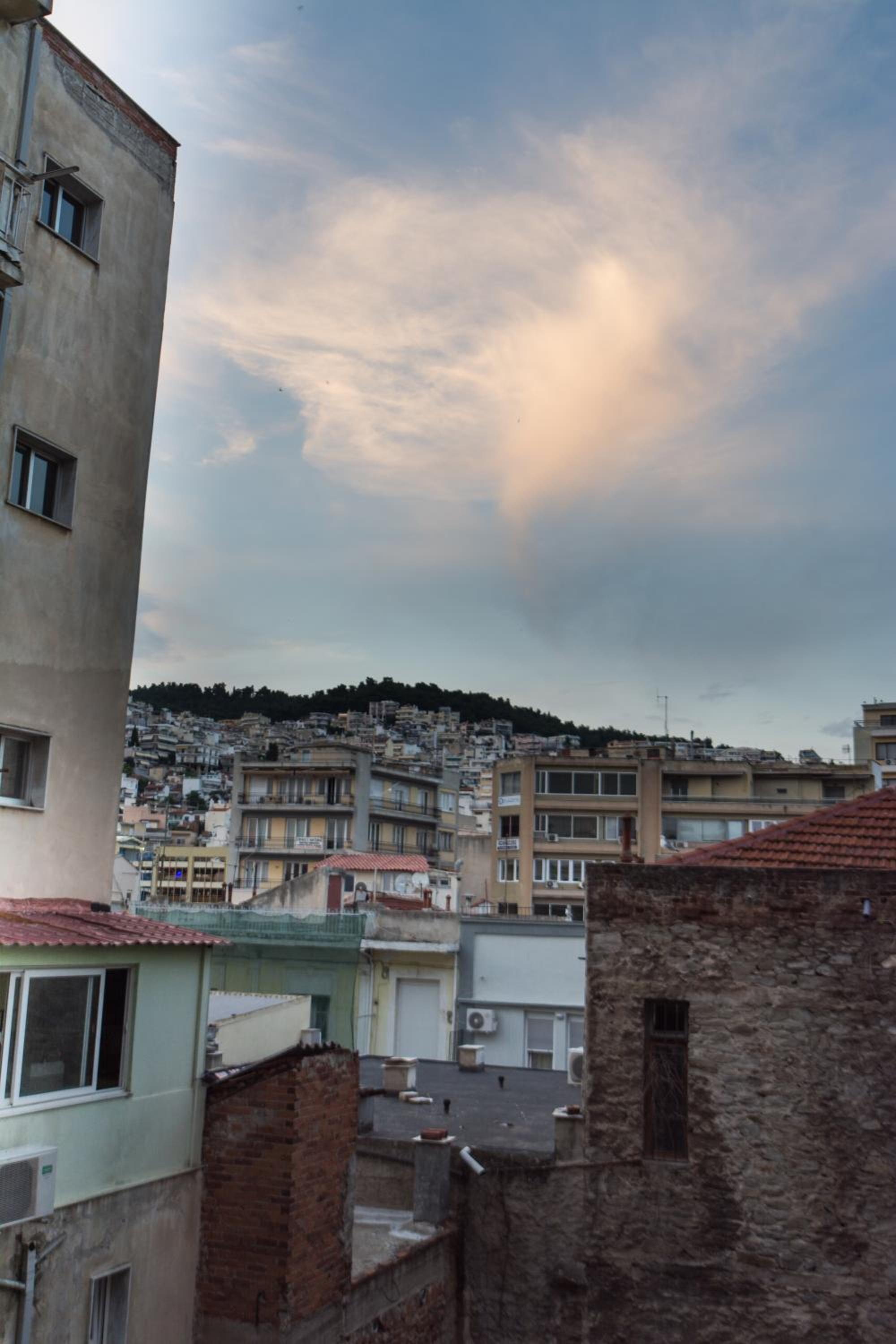 Hotel Pleasant Stay - Image 1