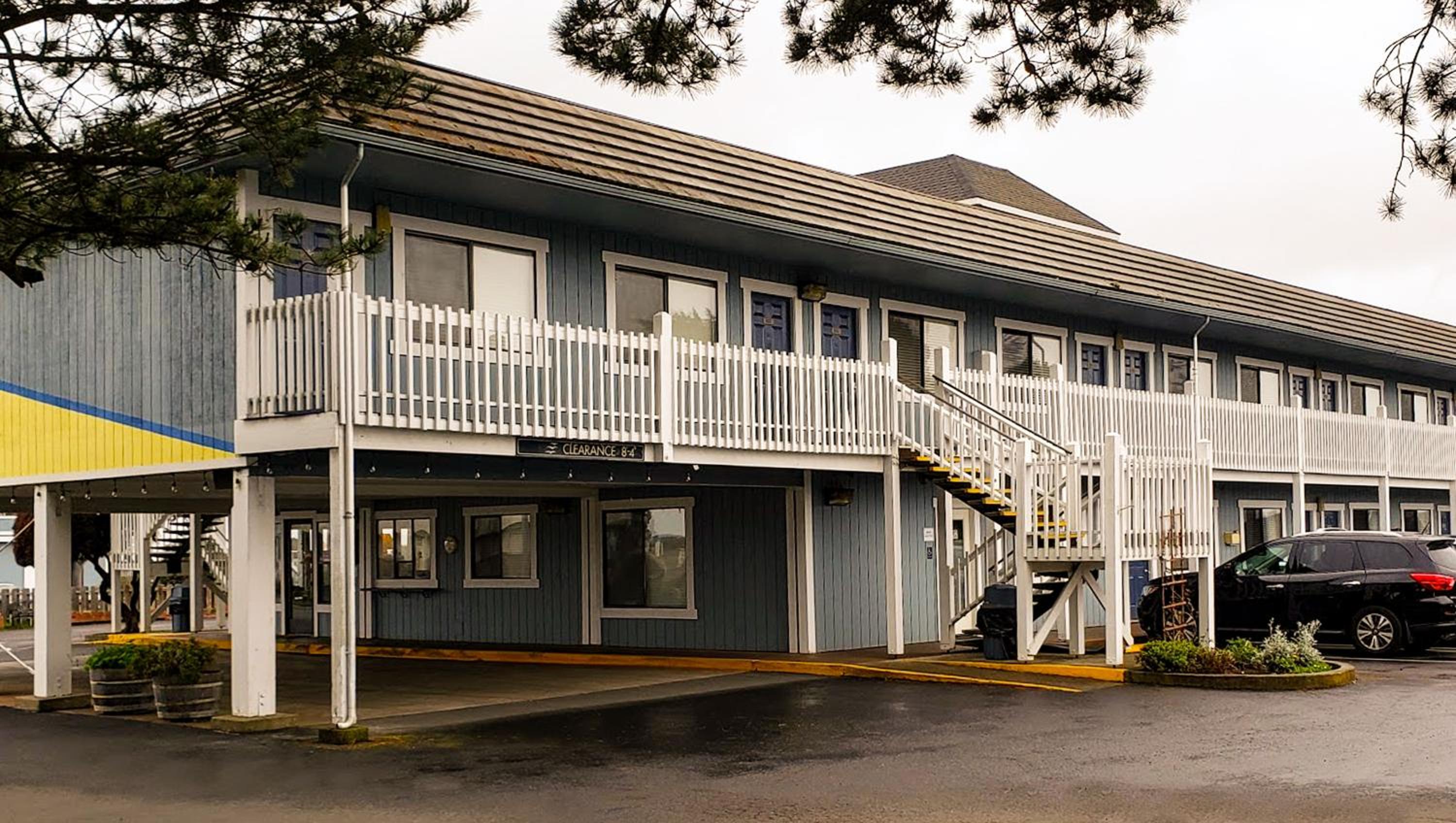 Seabird Lodge Fort Bragg view 4