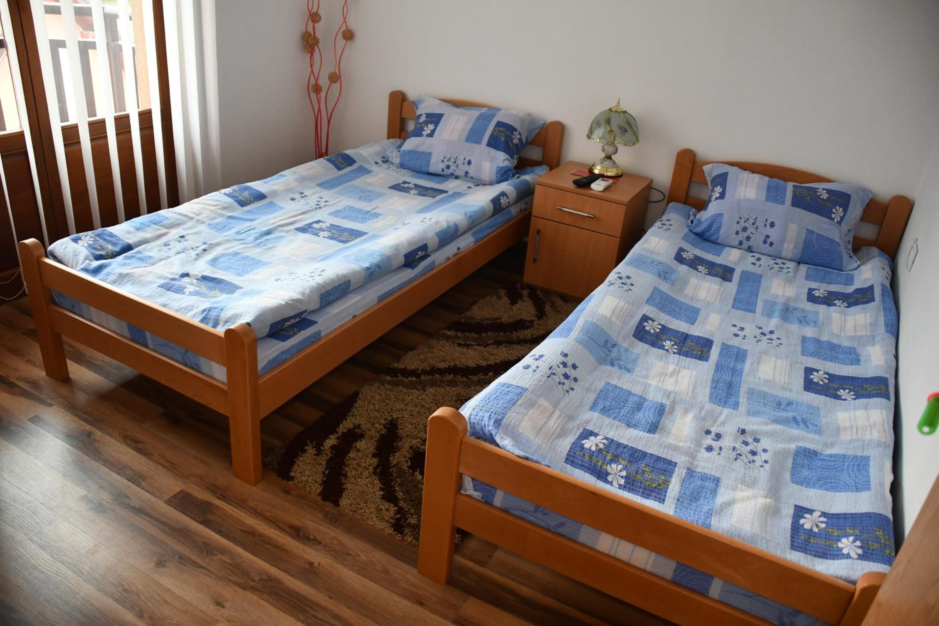 Apartment and rooms Konak