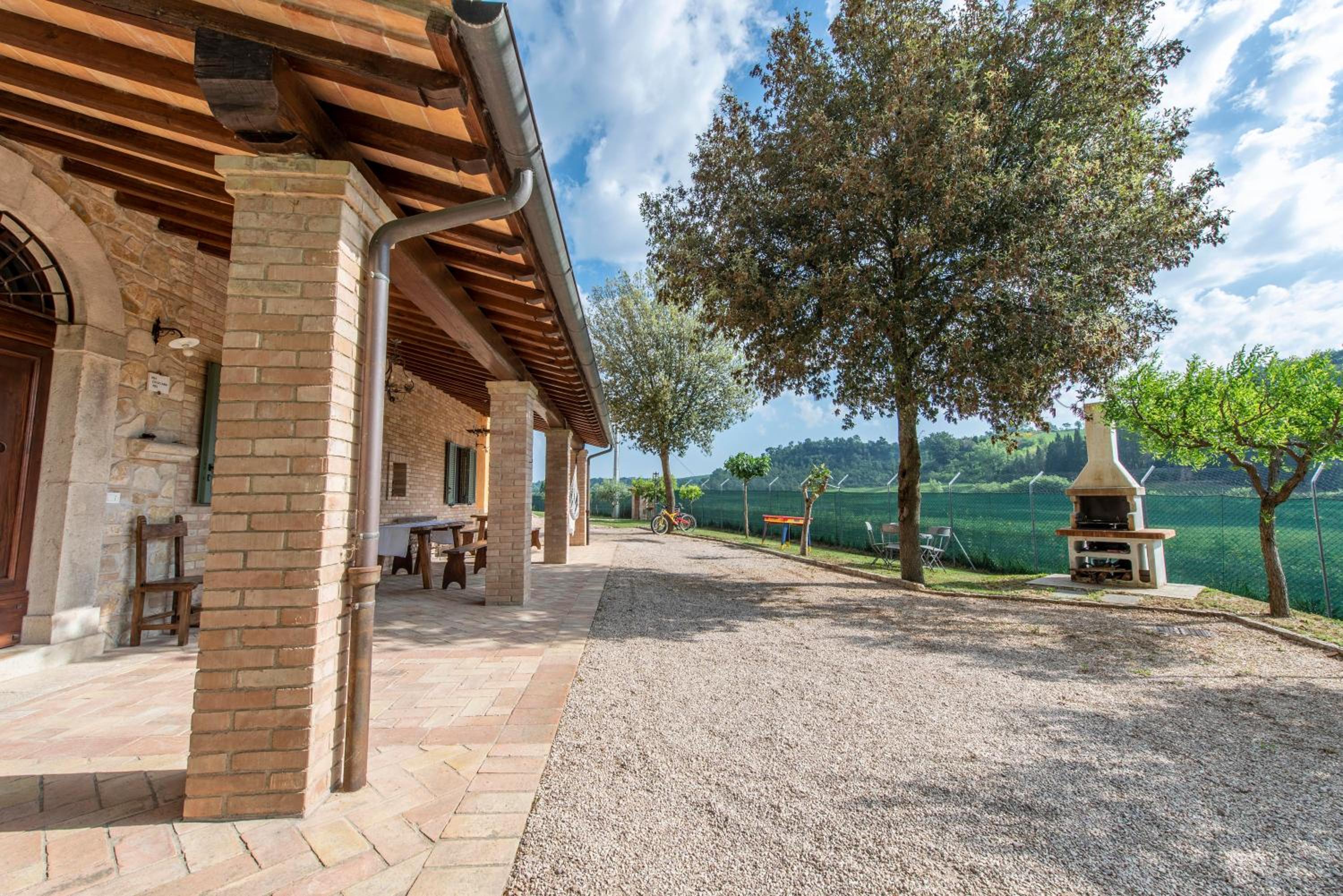 Todi Truffle view 5