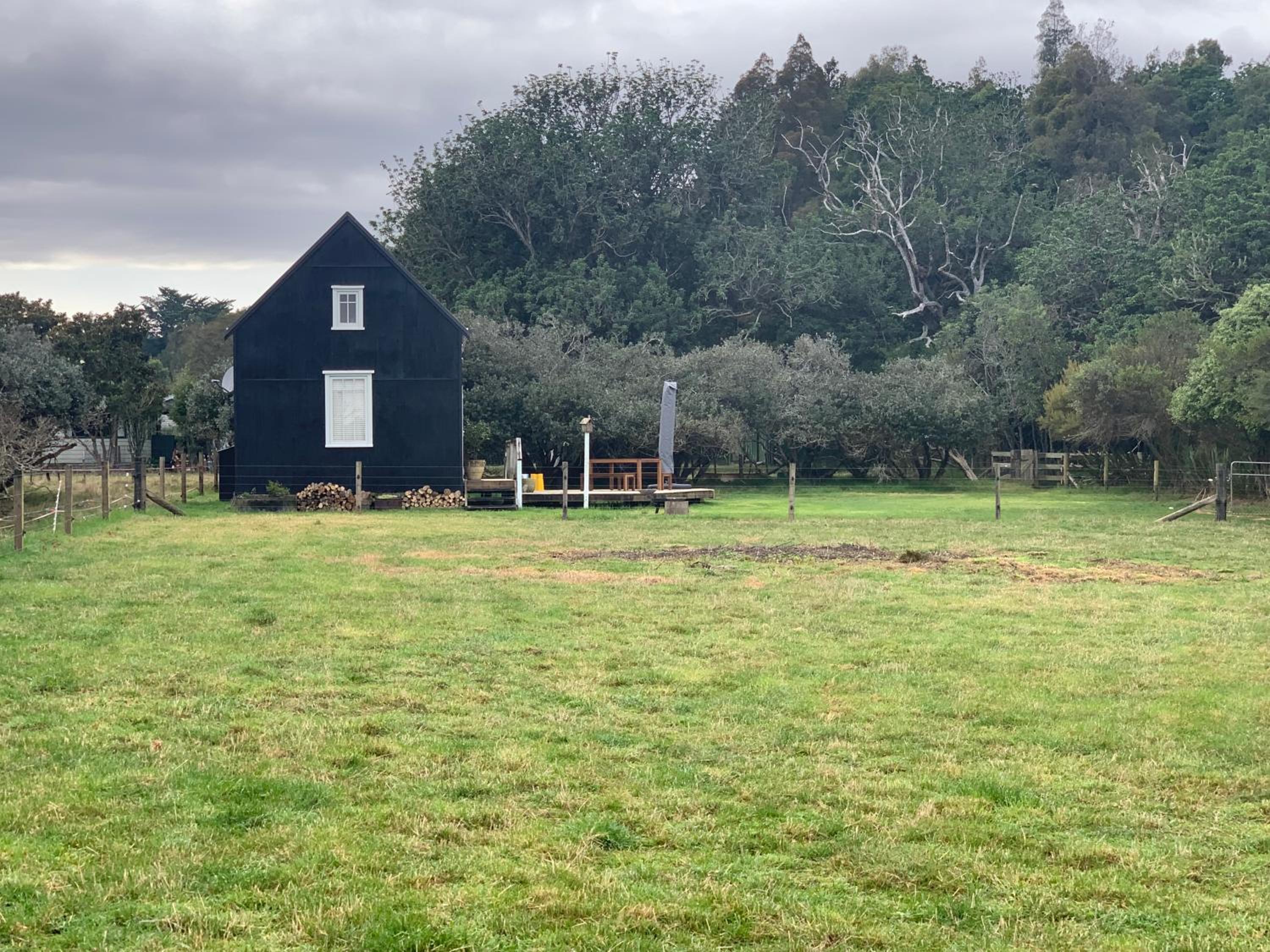 Kakariki Cottage view 3