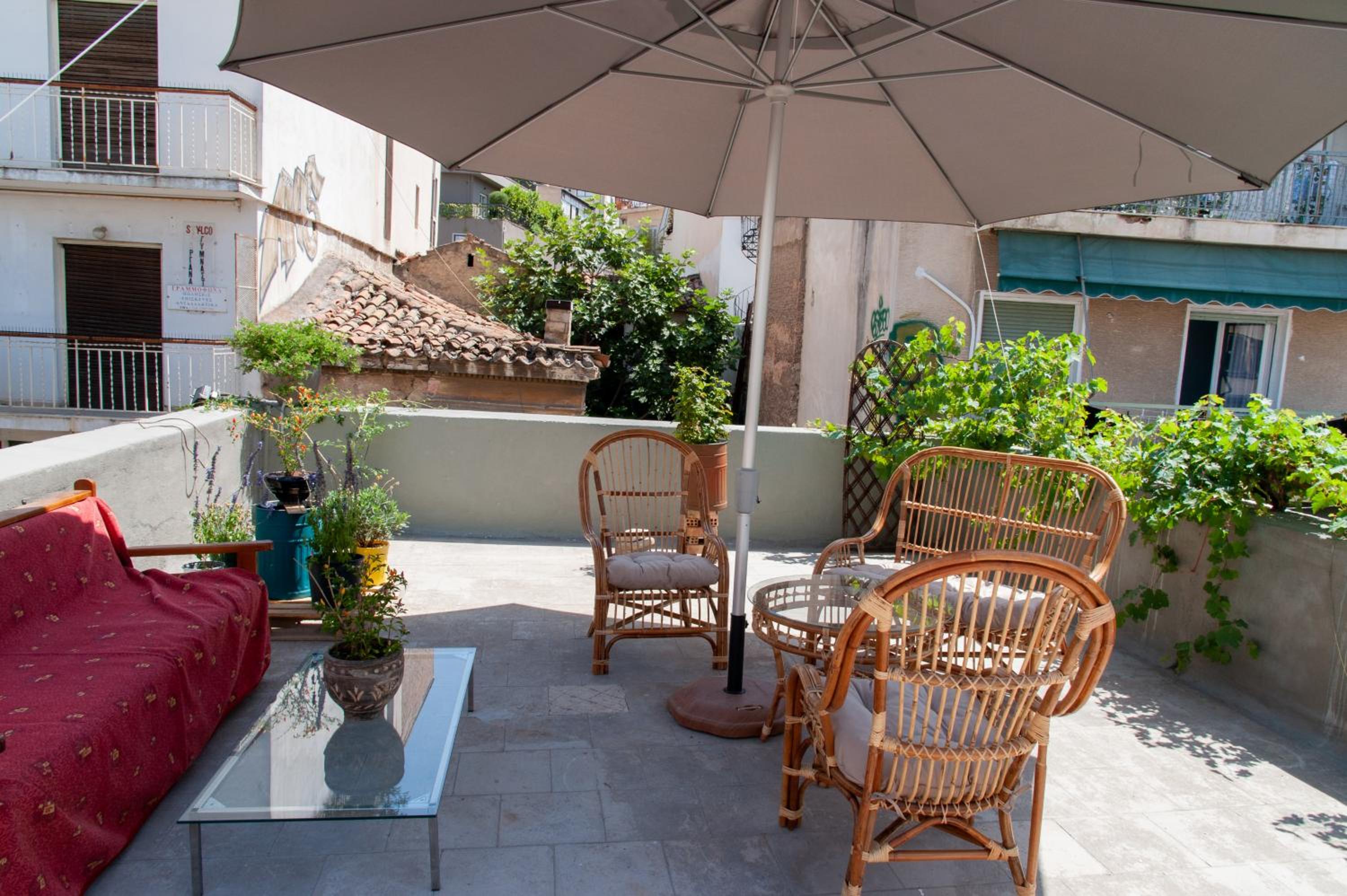 17 flats and Roof Garden