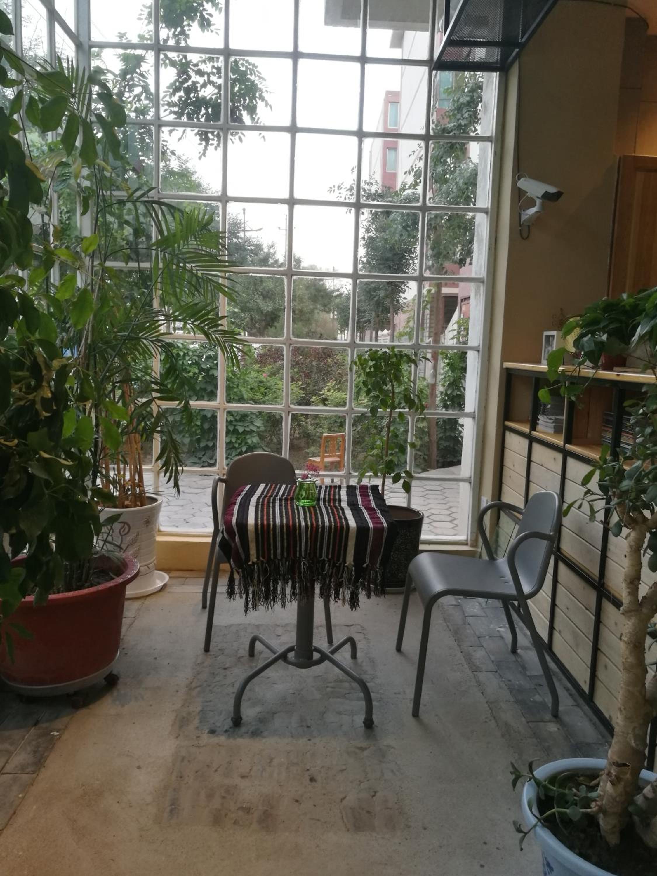 Right Here Hotel (Dunhuang International Youth Hostel)