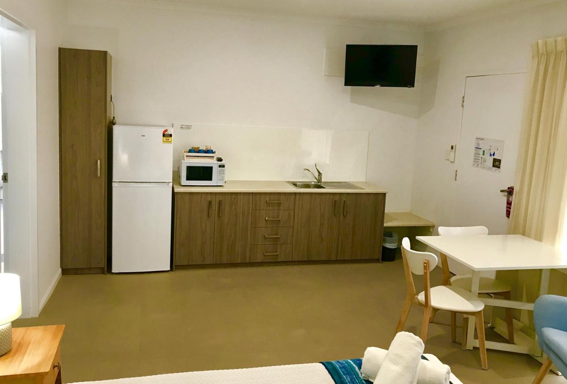 Bay Air Motel