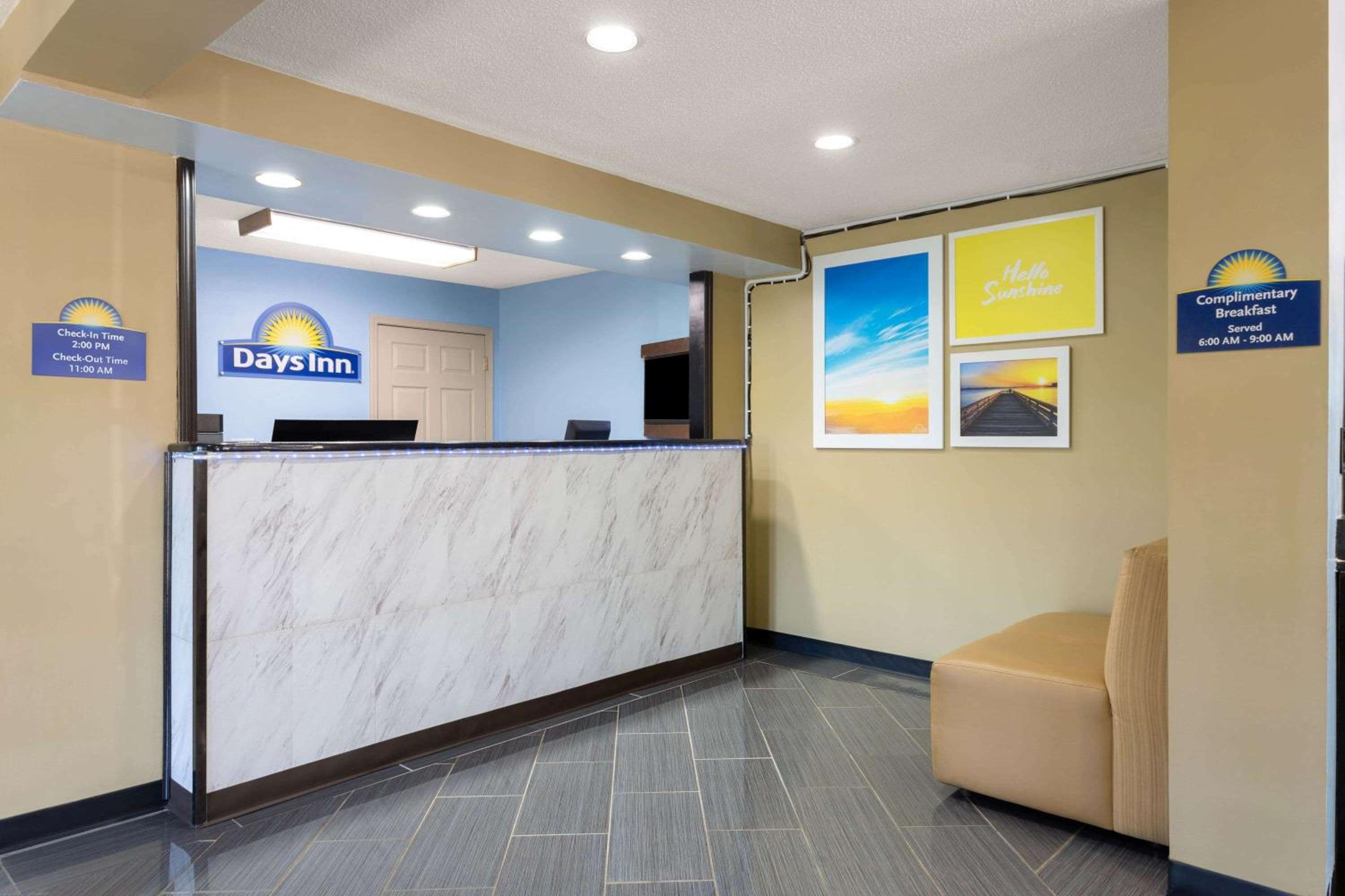 Hotel Days Inn by Wyndham Greensboro Airport - Image 1