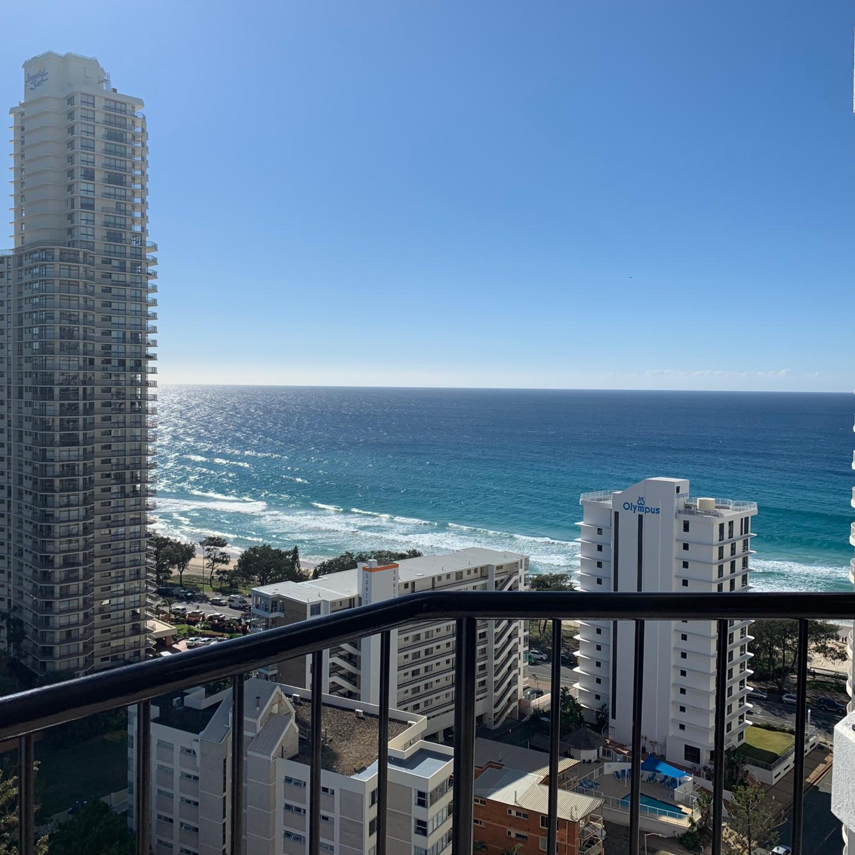 High Floor Ocean View at Surfers Paradise - Hotel Studio