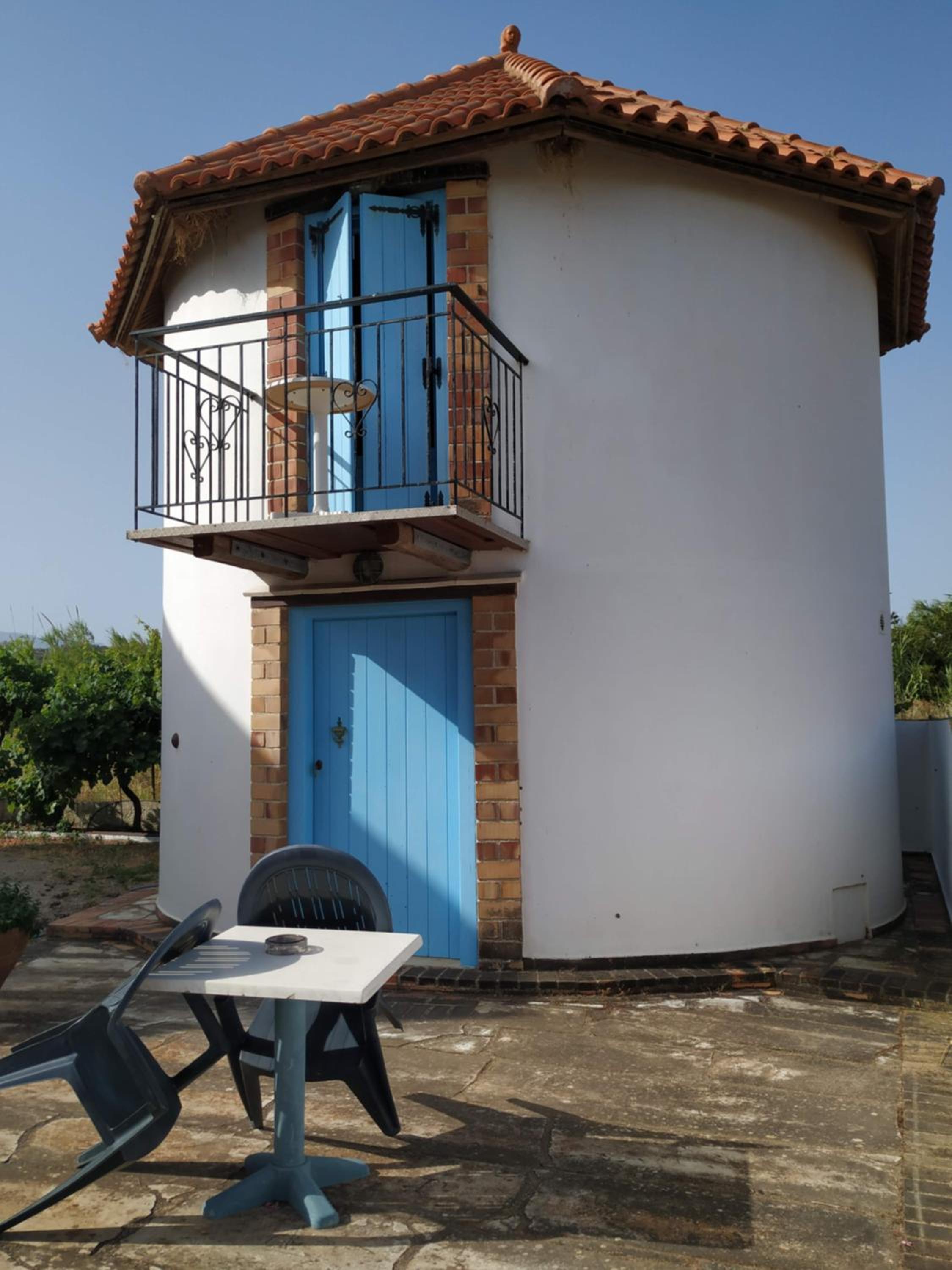 Photo 10