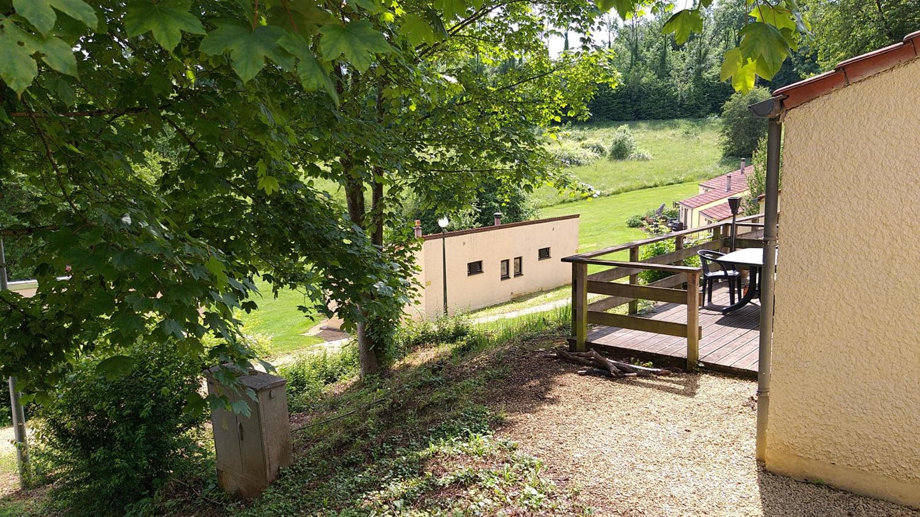 Bungalows du Lac de Rabais view 4