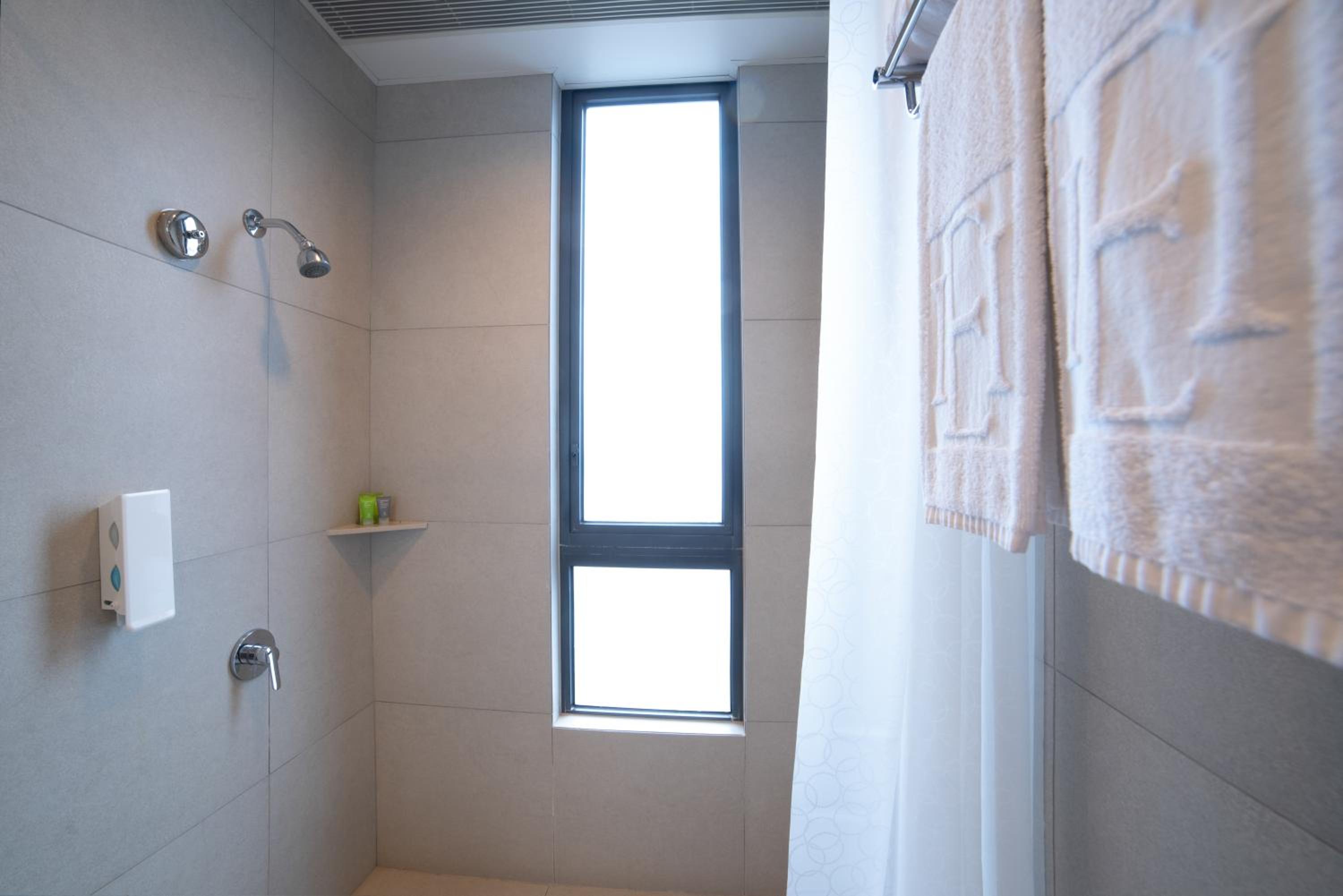 Hotel Ease Mong Kok