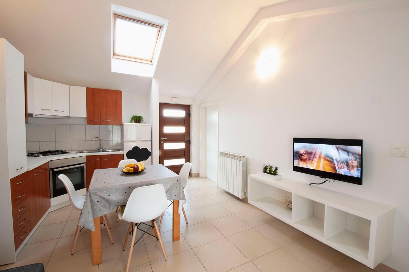Apartment Dva Oriha view 3