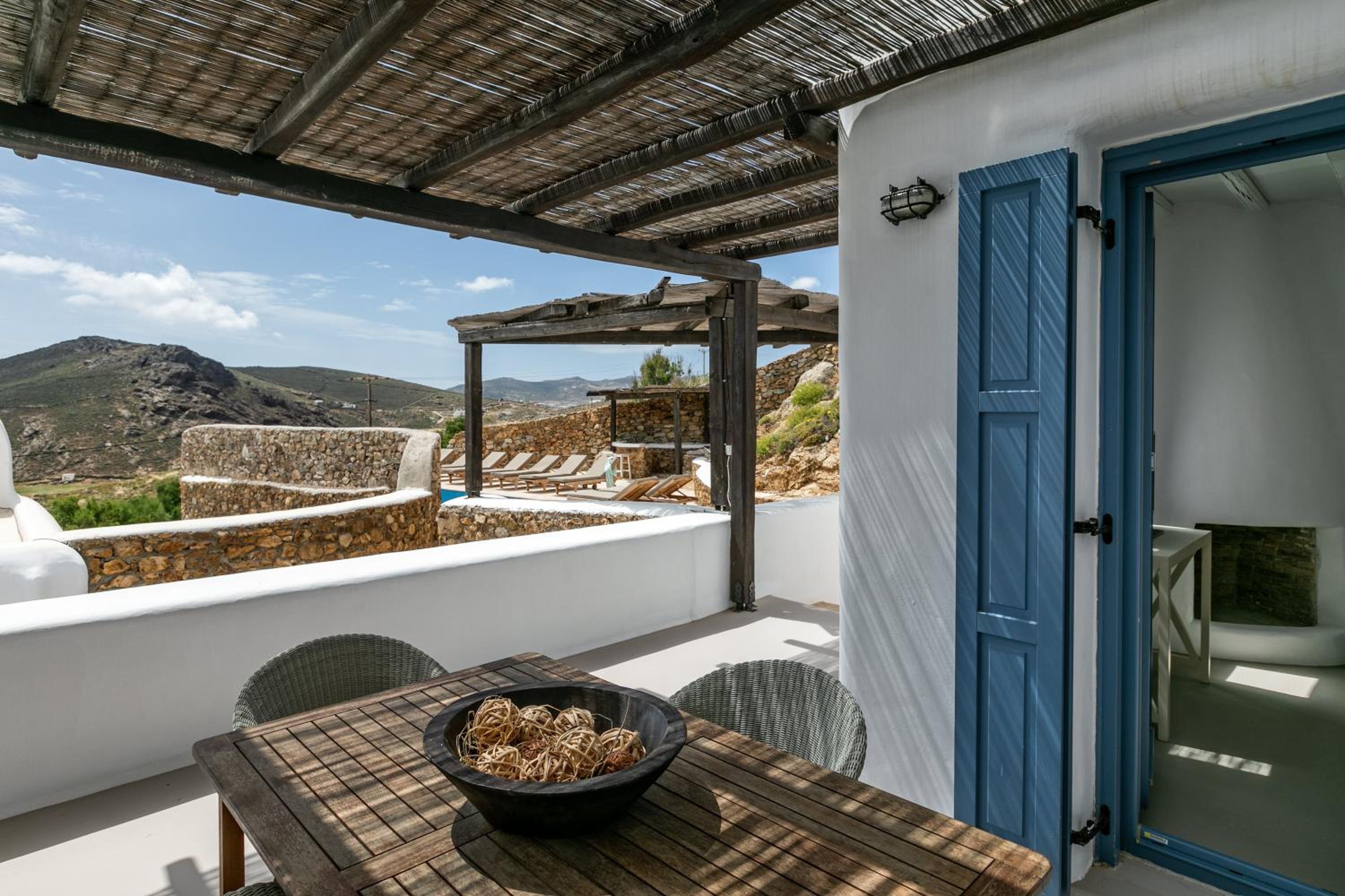 Mykonos Panormos Villas & Suites