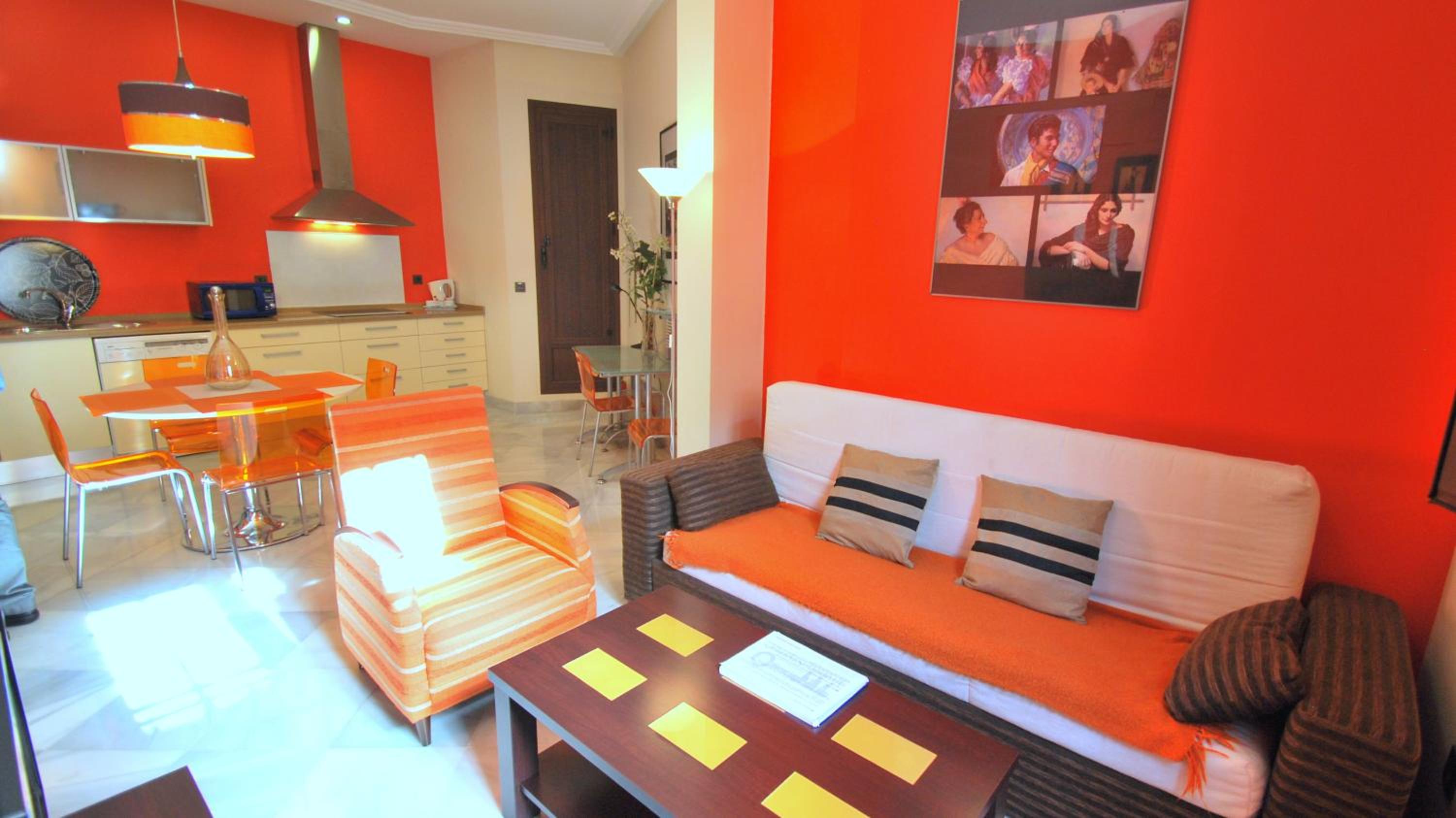 Living-Sevilla Apartments San Lorenzo view 4