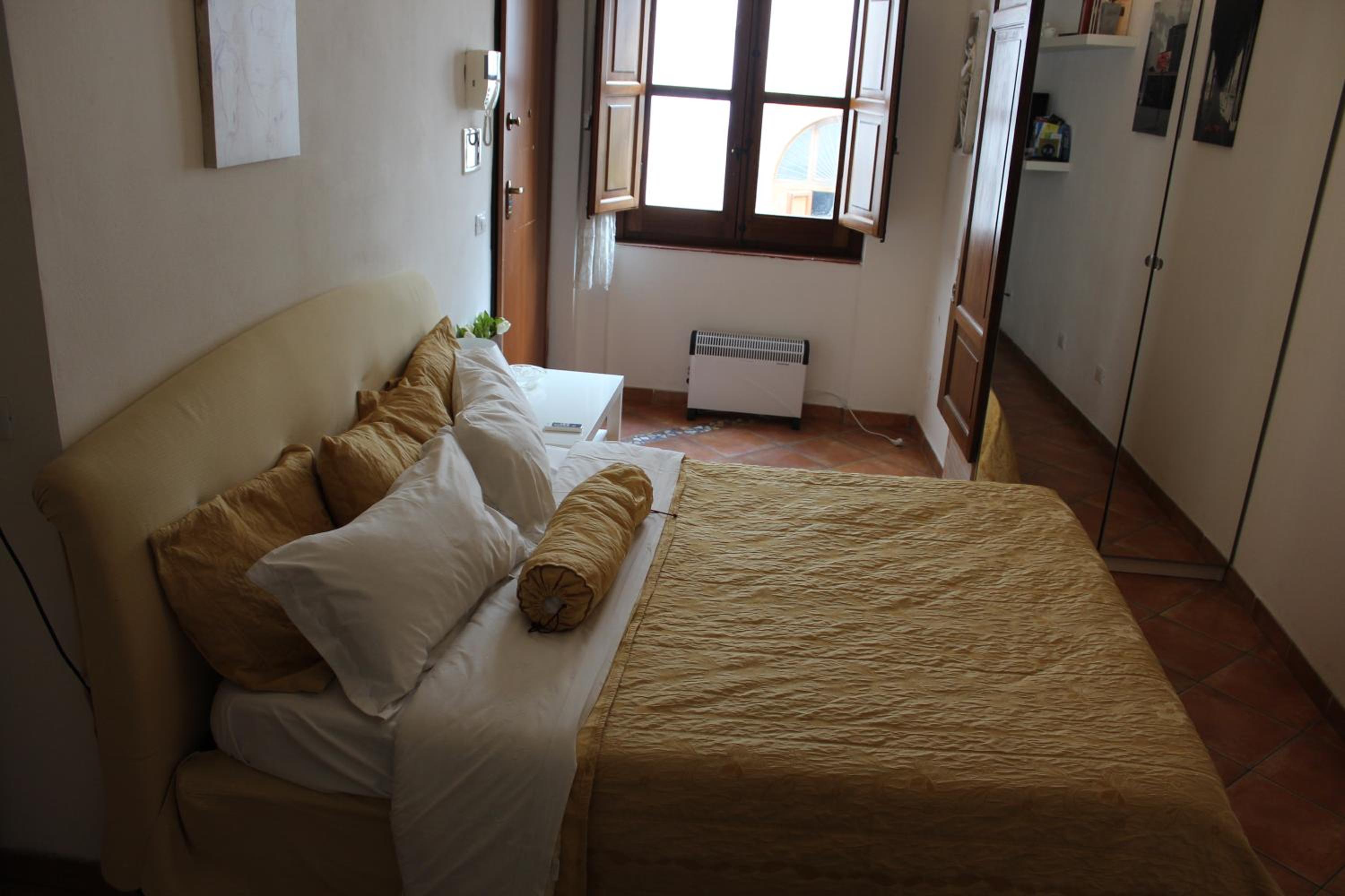 Home Resuttano view 3