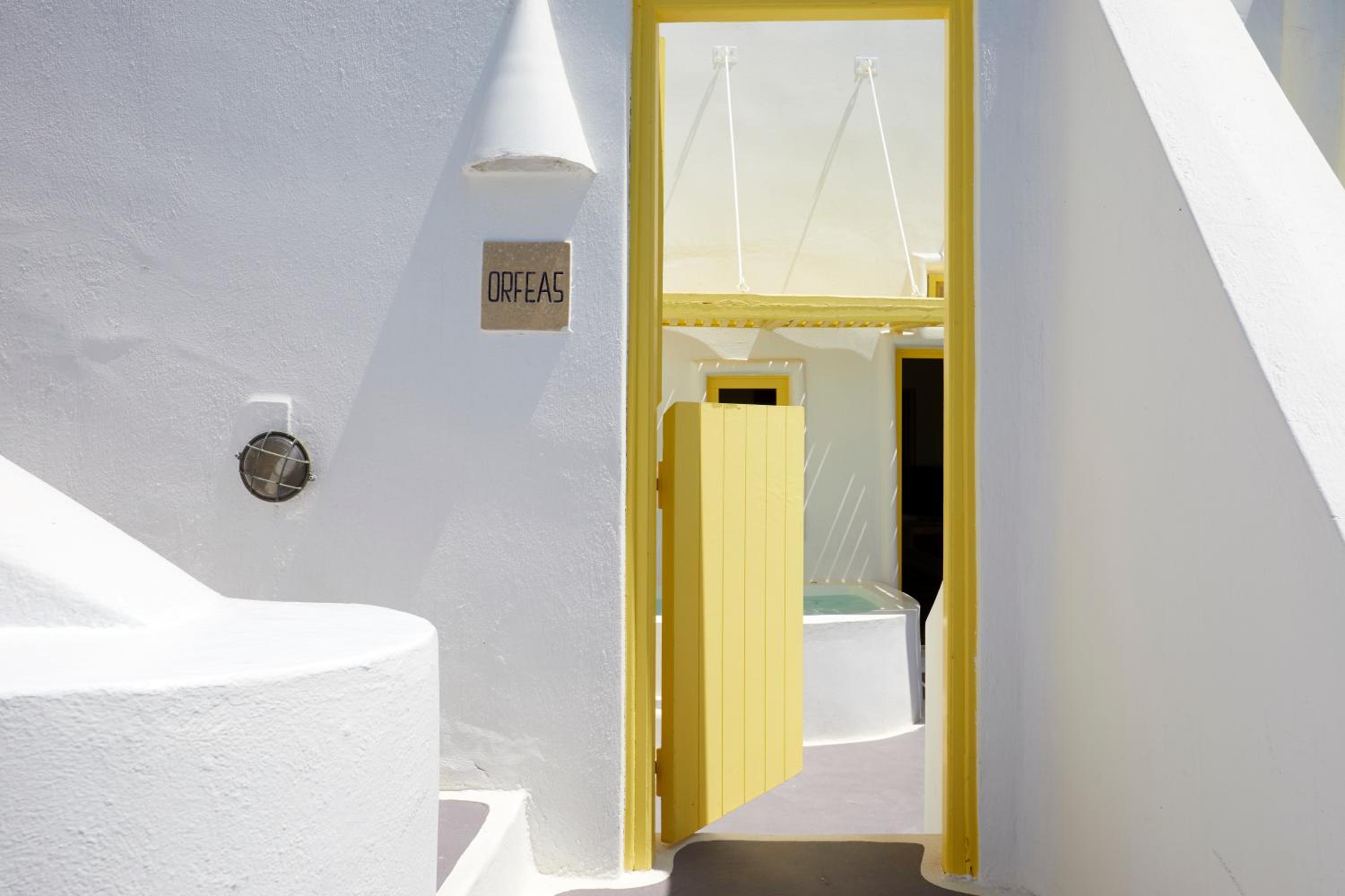 Hotel Dreams Luxury Suites