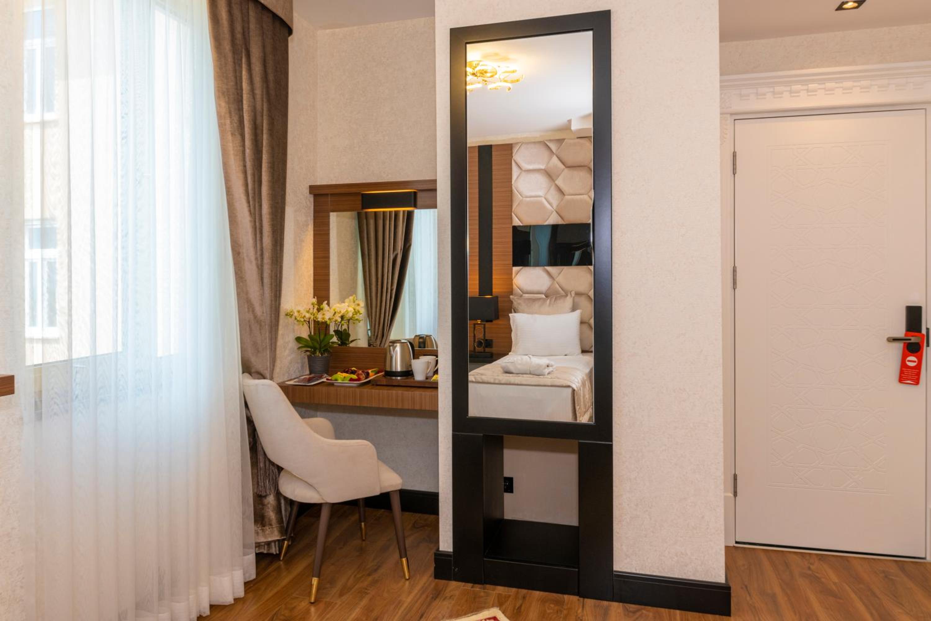 Eastanbul Suitleri - Image 22