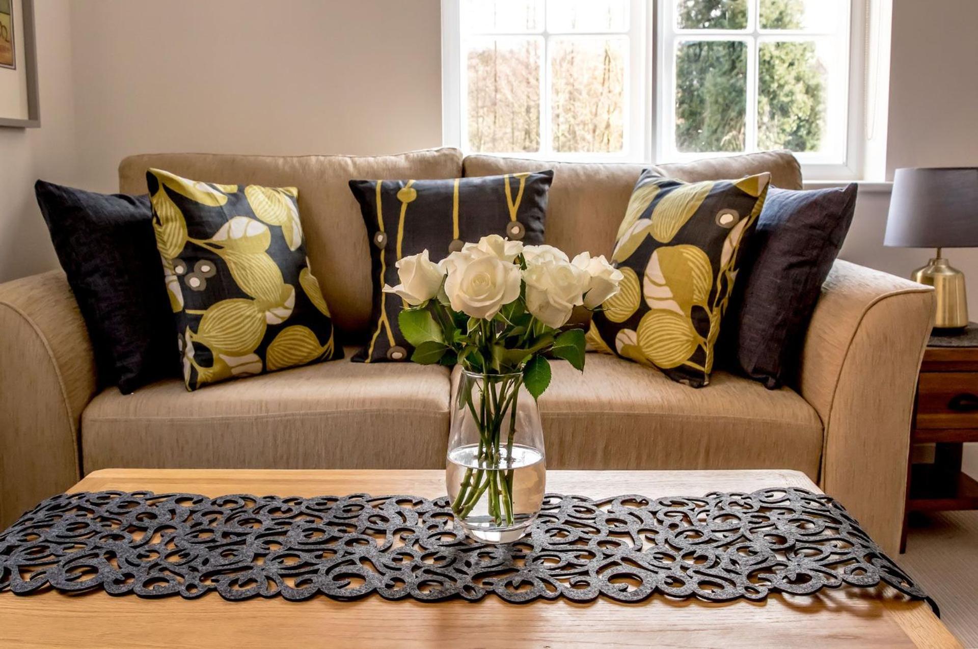 Little George, Henley-in-Arden Luxury Apartment with Private Parking view 3