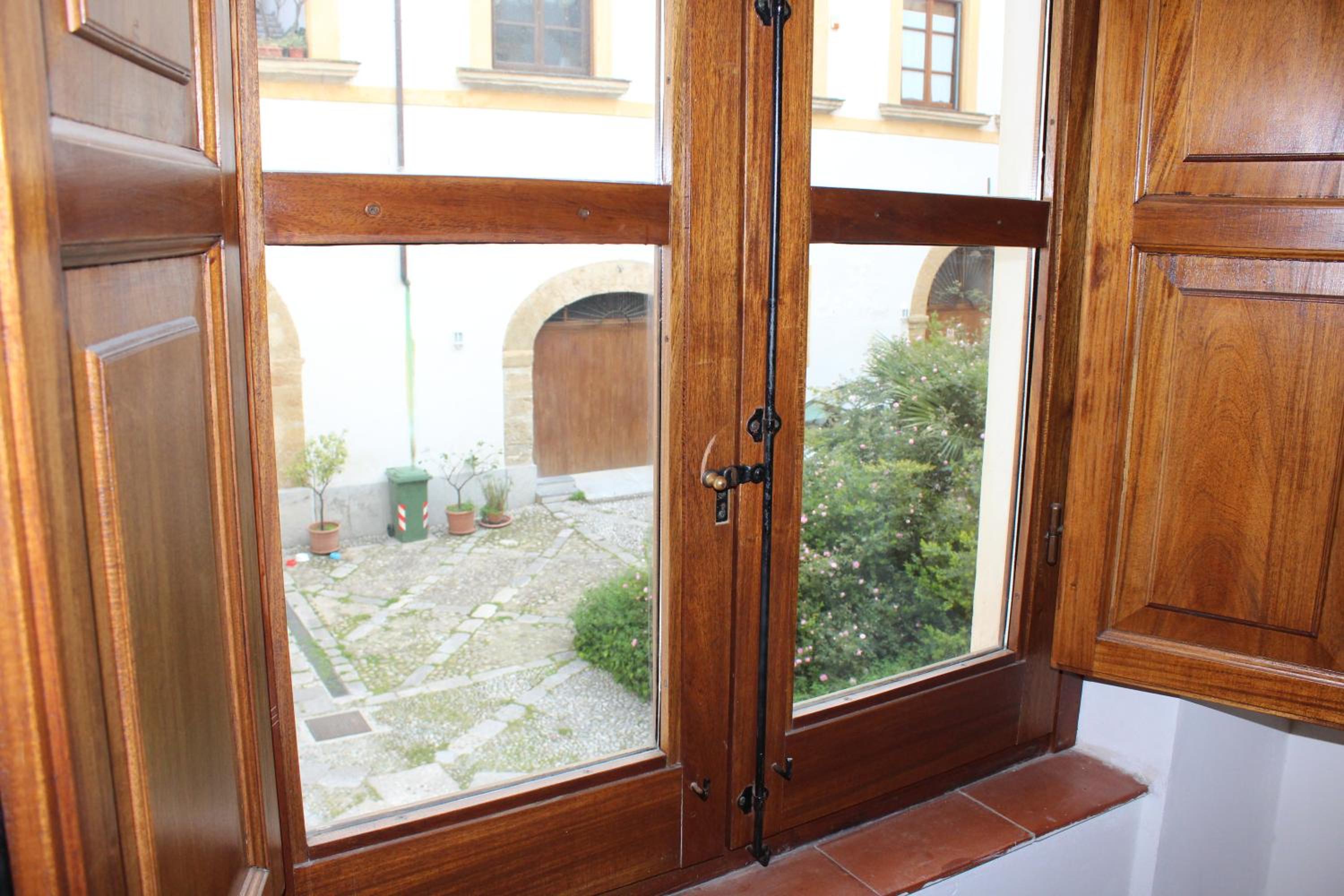 Home Resuttano view 5