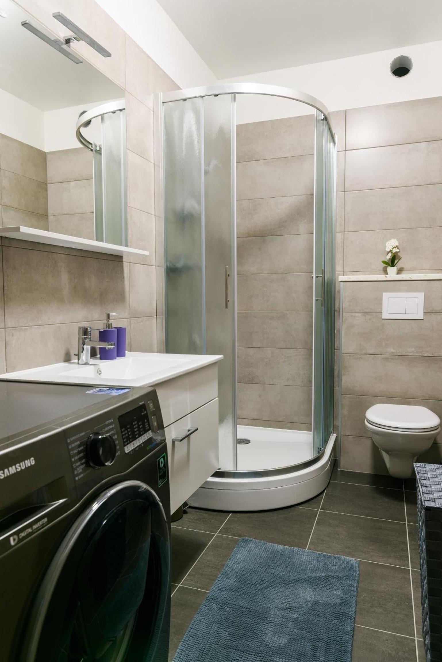 Apartments Apollo en Trogir — bathroom