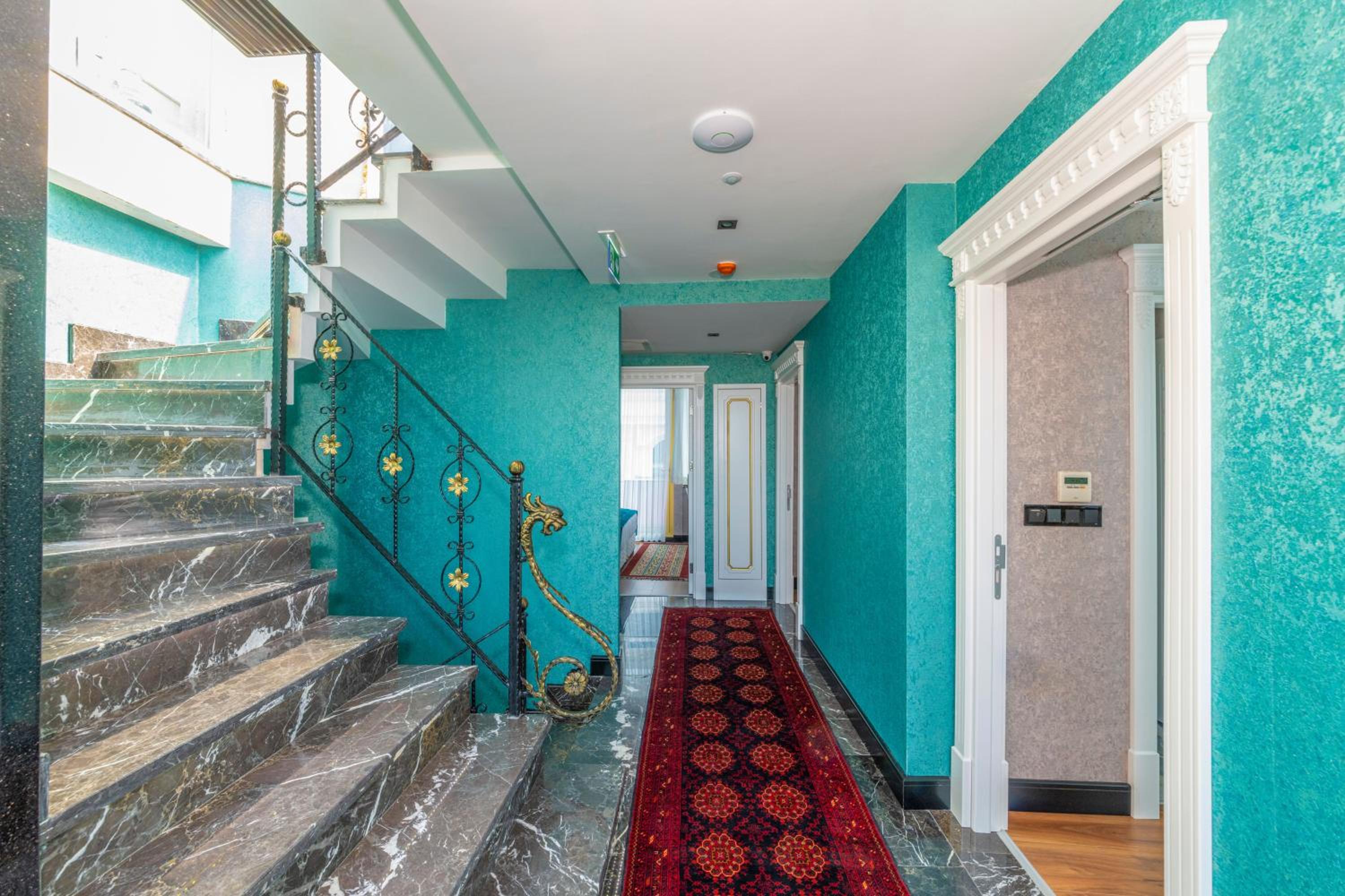 Eastanbul Suitleri - Image 121