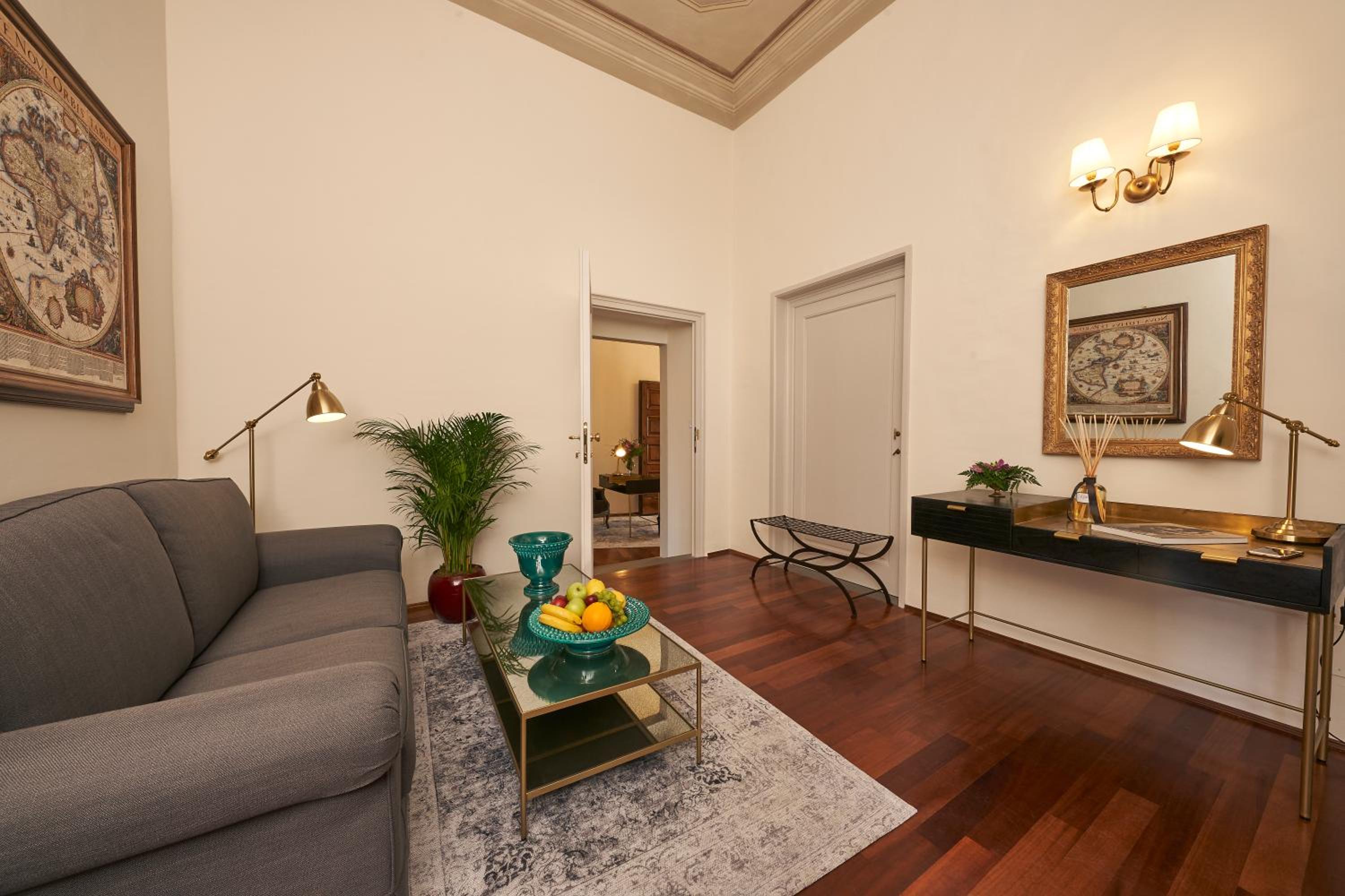 Peruzzi Urban Residences