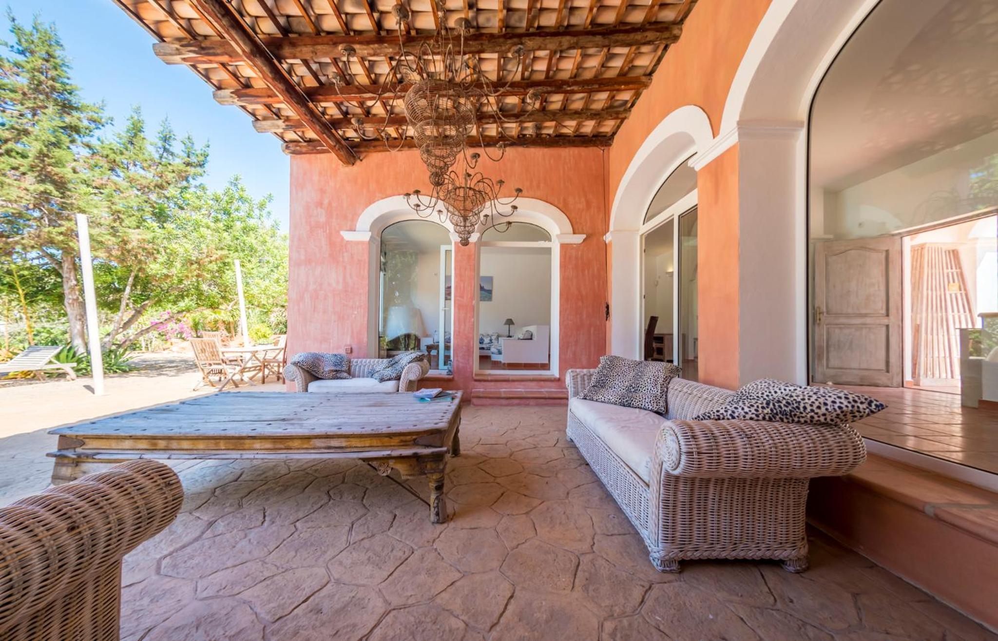 Exclusive Villa in Porroig photo 5