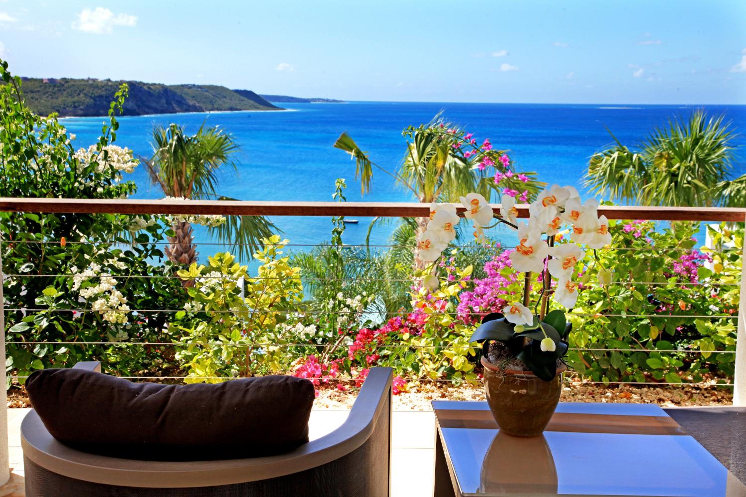 CeBlue Villas