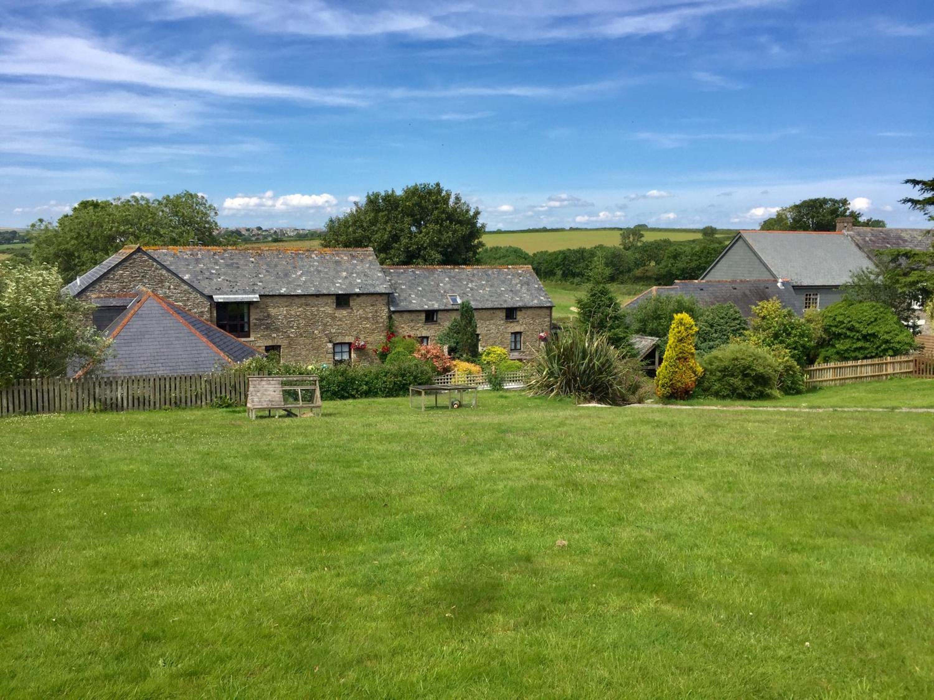 Hotel Polean Farm Cottages - With Free Animal Feeding And Pony Rides And Free Access To A Nearby Pool