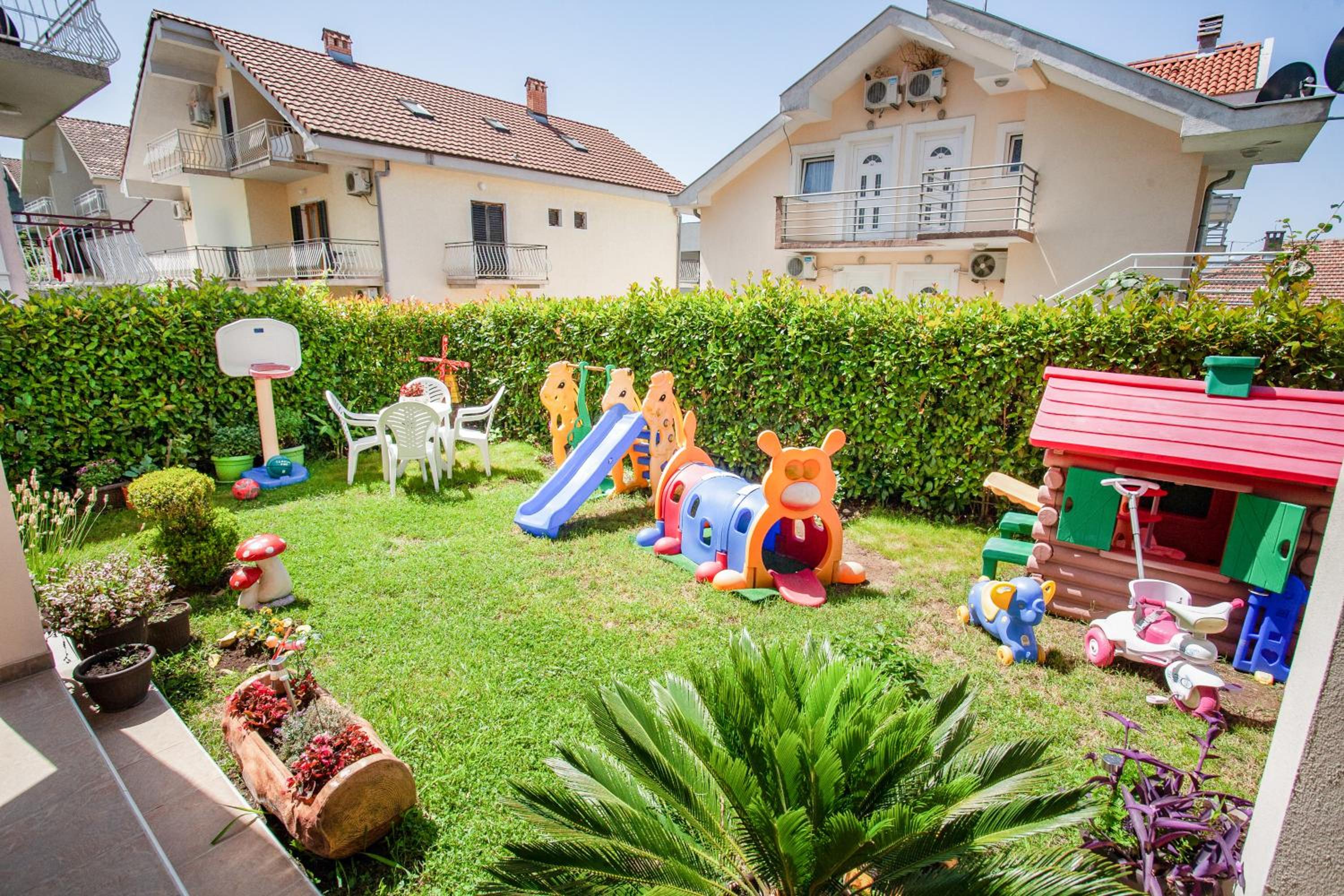 Apartments Kosta