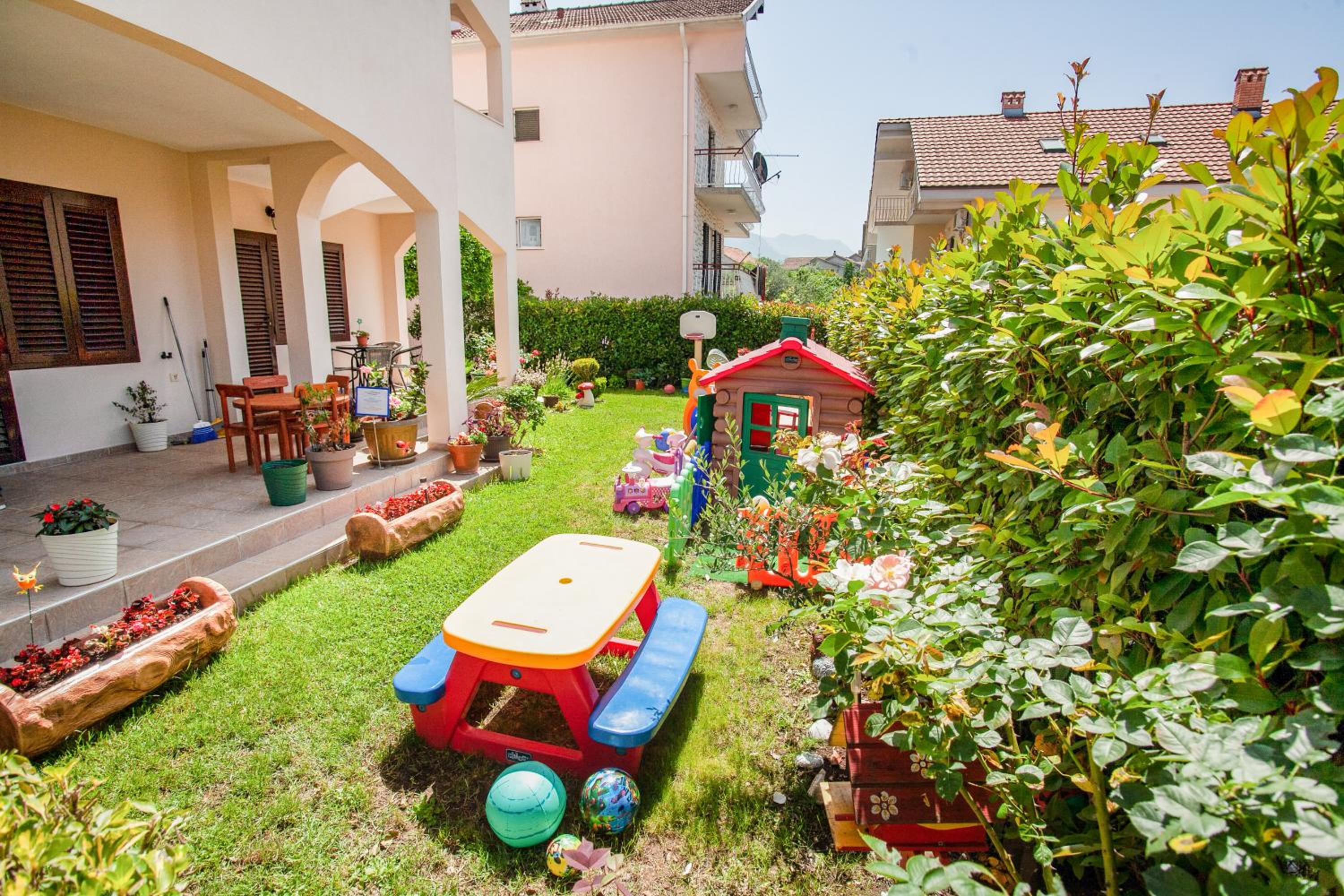 Apartments Kosta