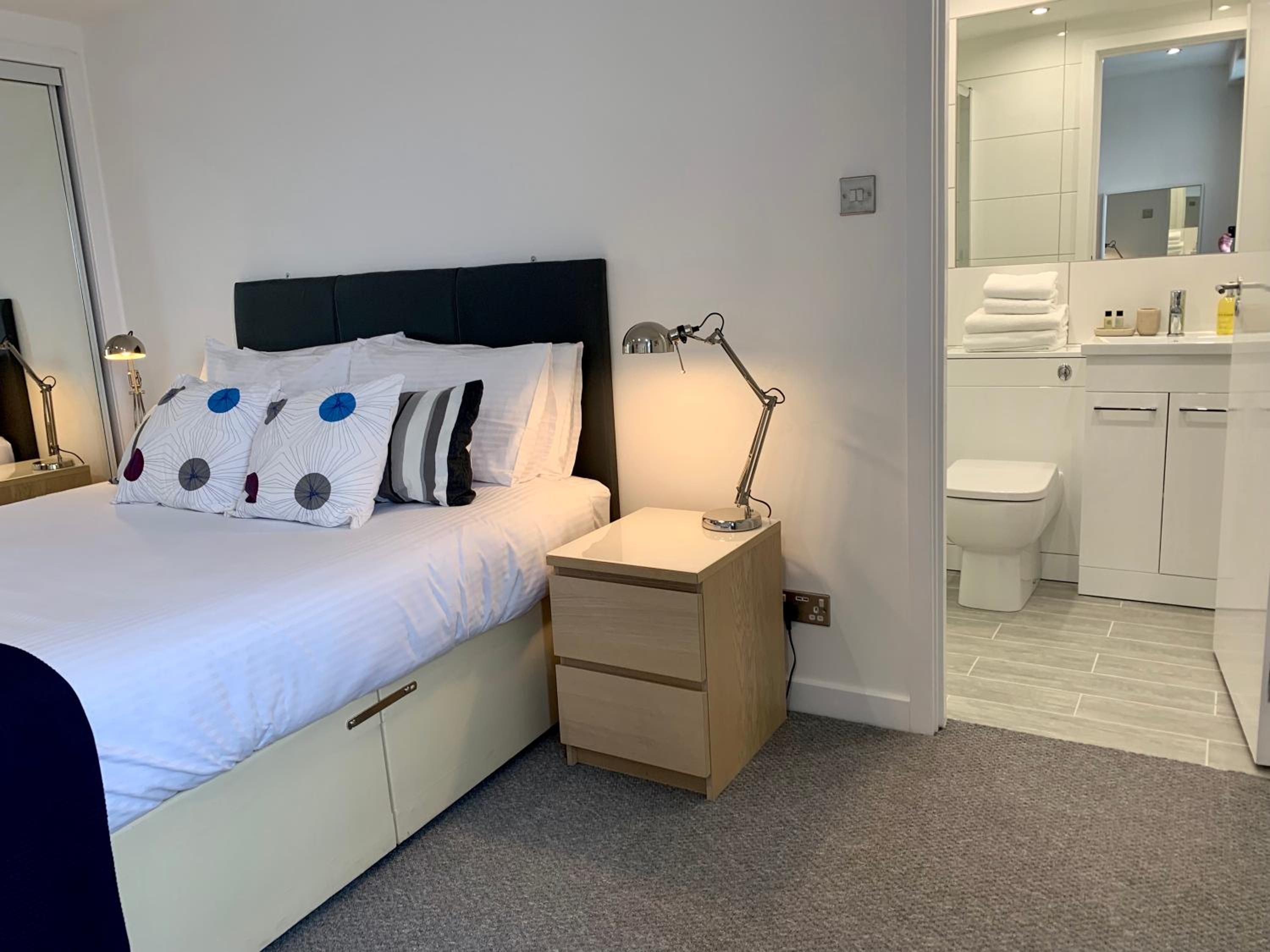 Principal Apartments - Clyde Waterfront Apartments
