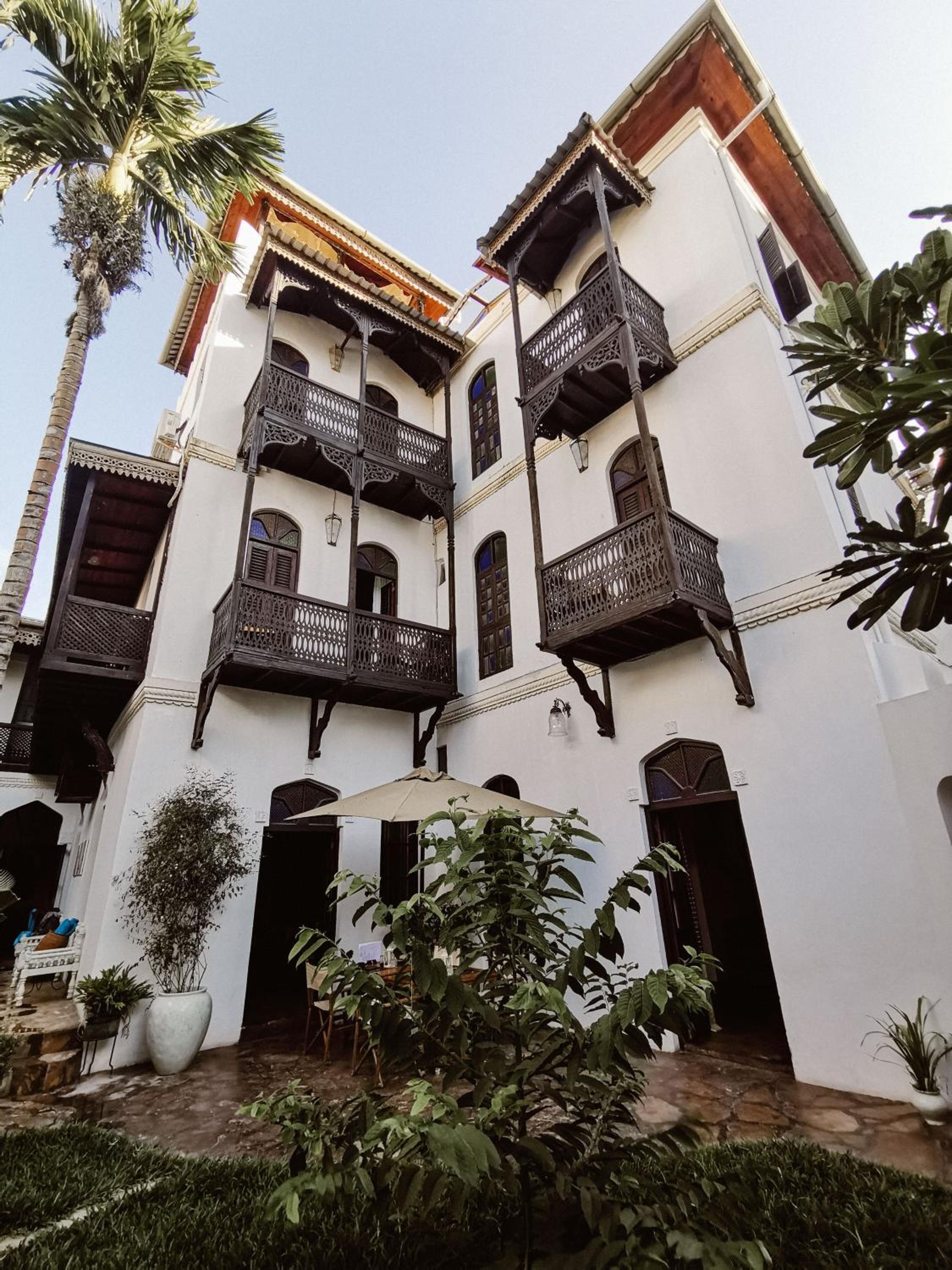 Kholle House